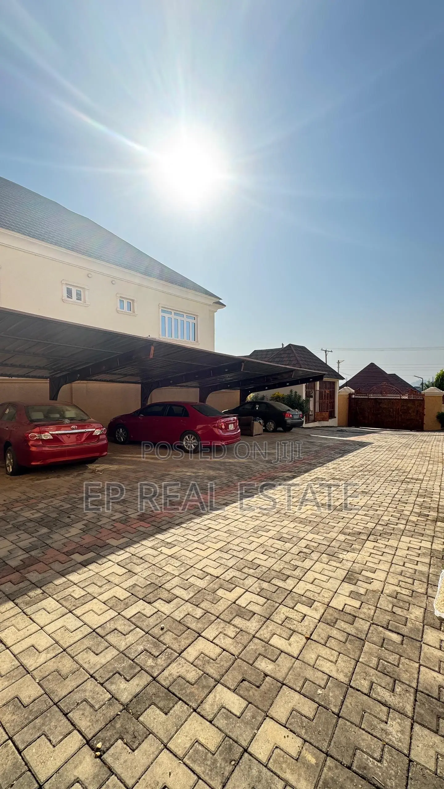 10 Bedroom Boutique Hotel in Apo District