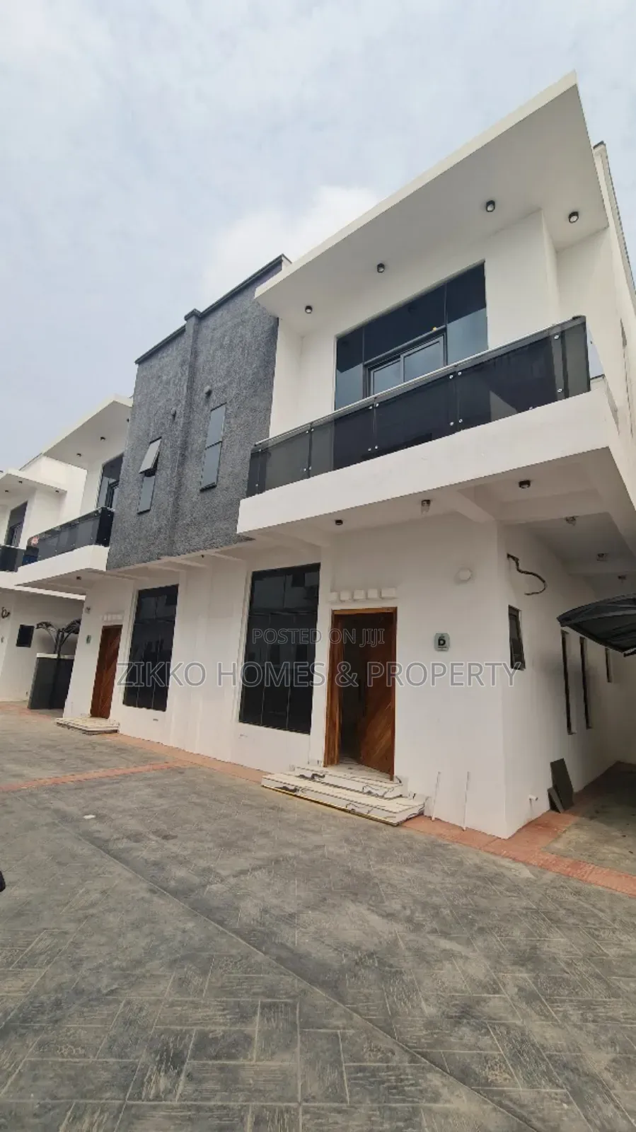 4bdrm Duplex in Chevron Conservation, Lekki for sale in Lekki
