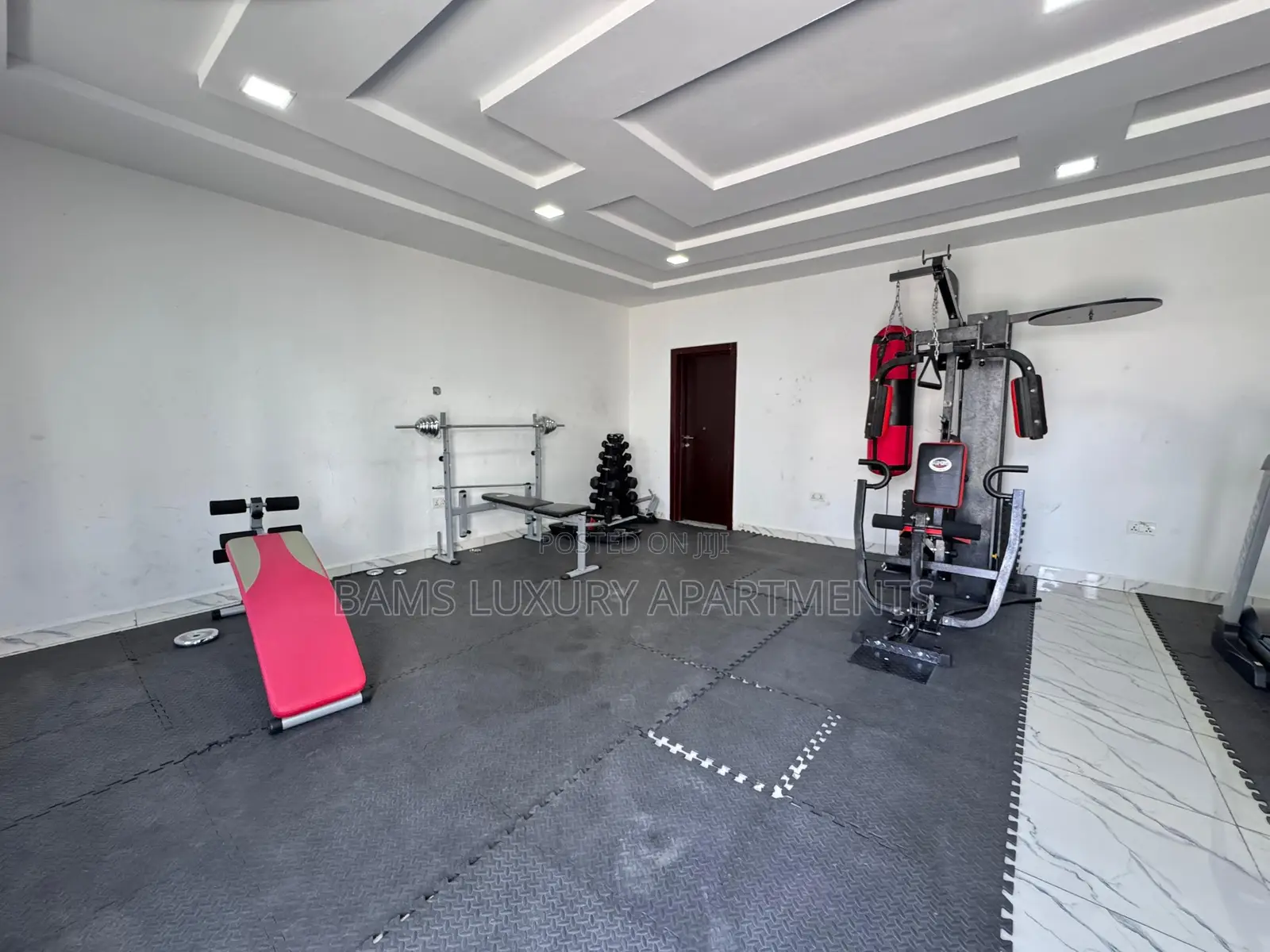 Luxury 3 Bed Duplex Apartment. SPG Road, Igbo-Efon.) in Osapa london