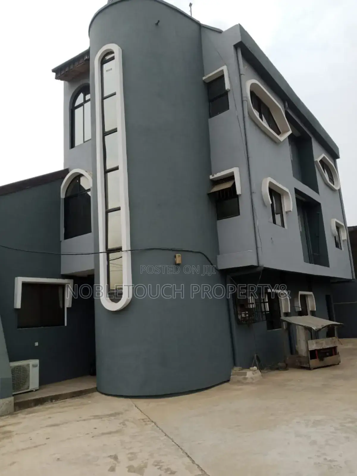 14bdrm Duplex in Ikotun Idimu Lagos, Iseri Olofin for sale in Iseri Olofin
