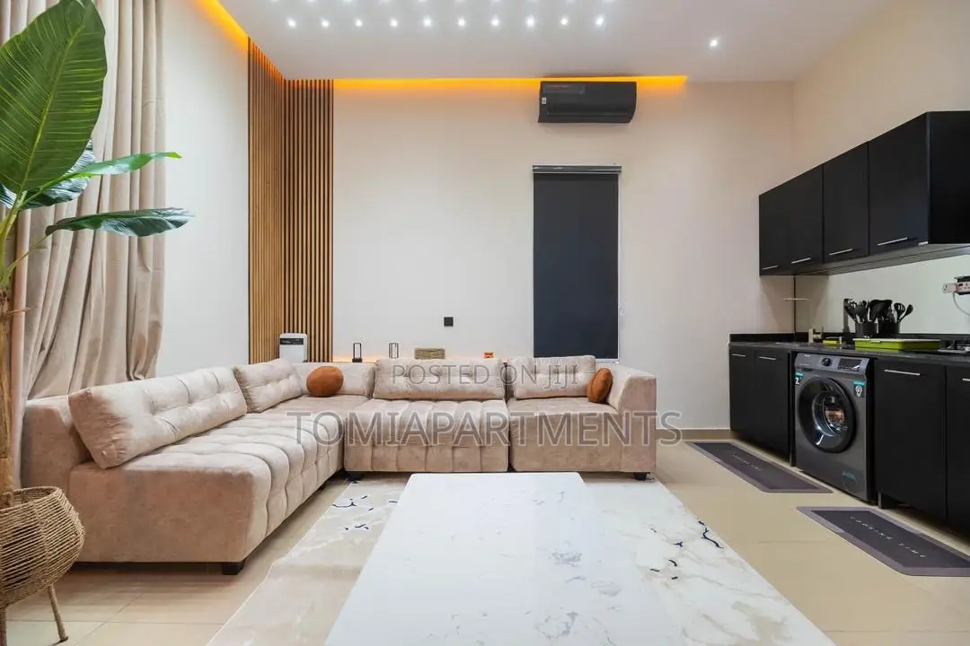 Brand New 1 Bedroom Shortlet With Ps5 in Lekki in Lekki