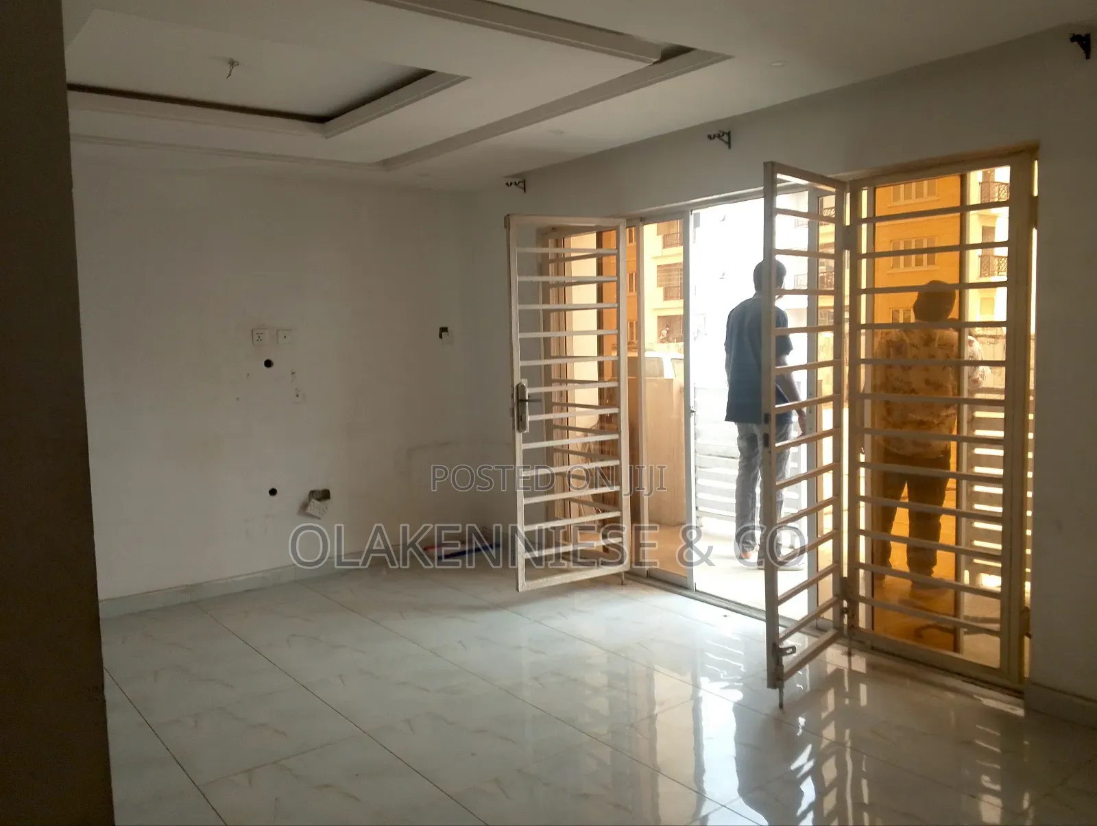 3bdrm Block of Flats in Olaleye New Town, Iponri for sale in Iponri