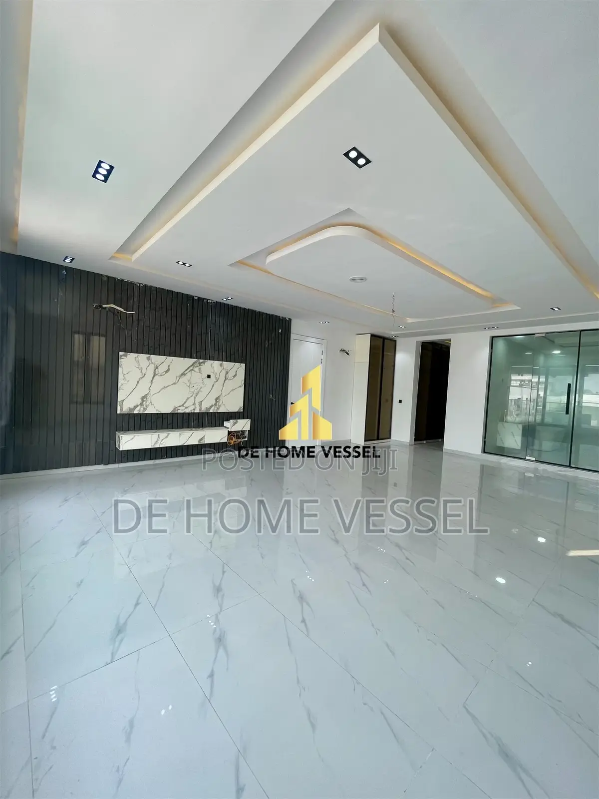 5bdrm Duplex in Ikota for sale in Ikota