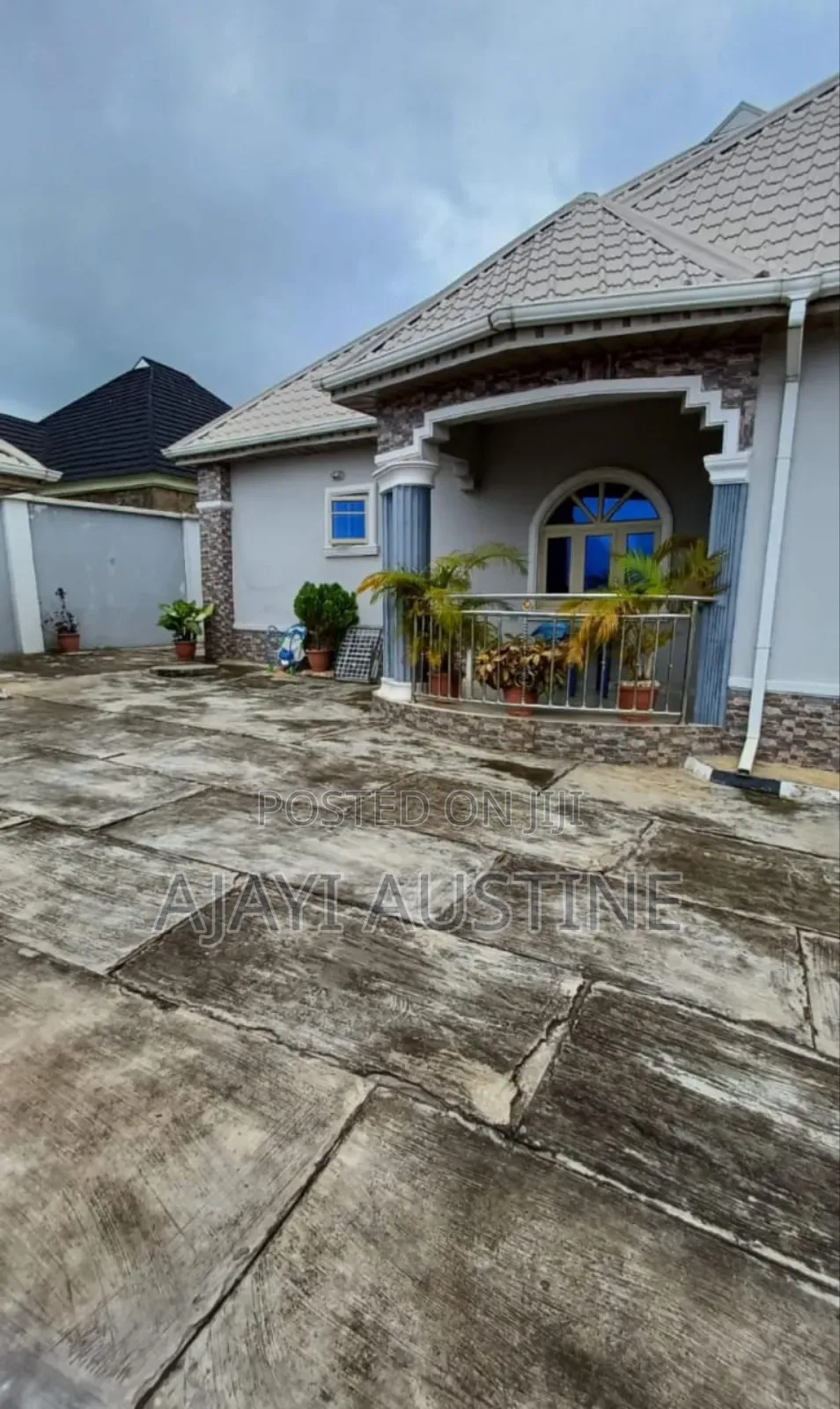 4bdrm Bungalow in Ijare Road, Akure for sale in Akure