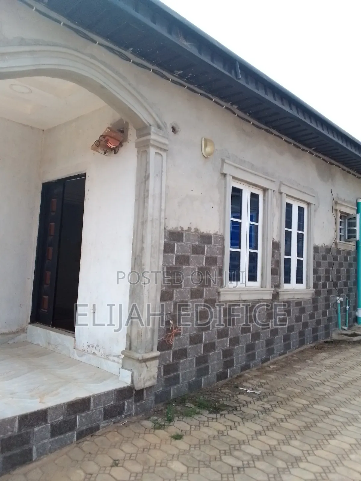 Furnished 2bdrm Bungalow in Eleshin, Ijede / Ikorodu for rent in Ijede / Ikorodu