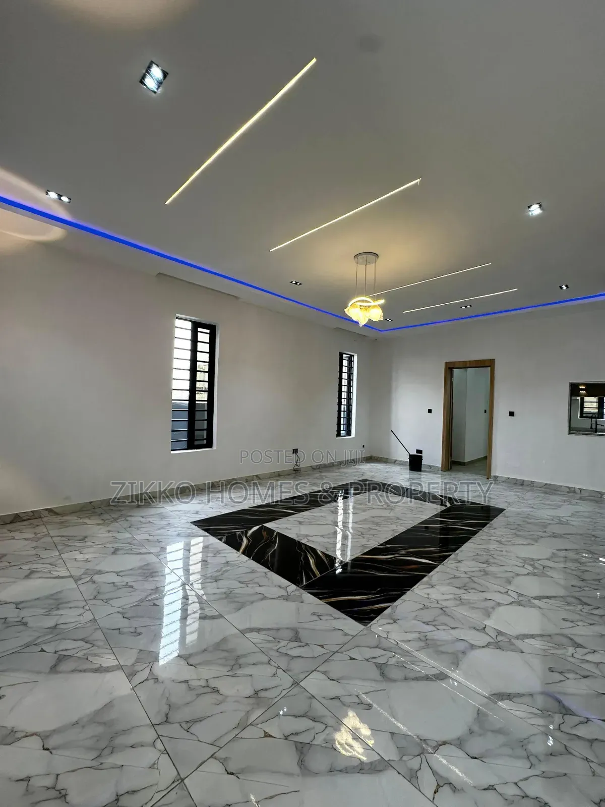 4bdrm Duplex In Ajah For Sale in Ajah