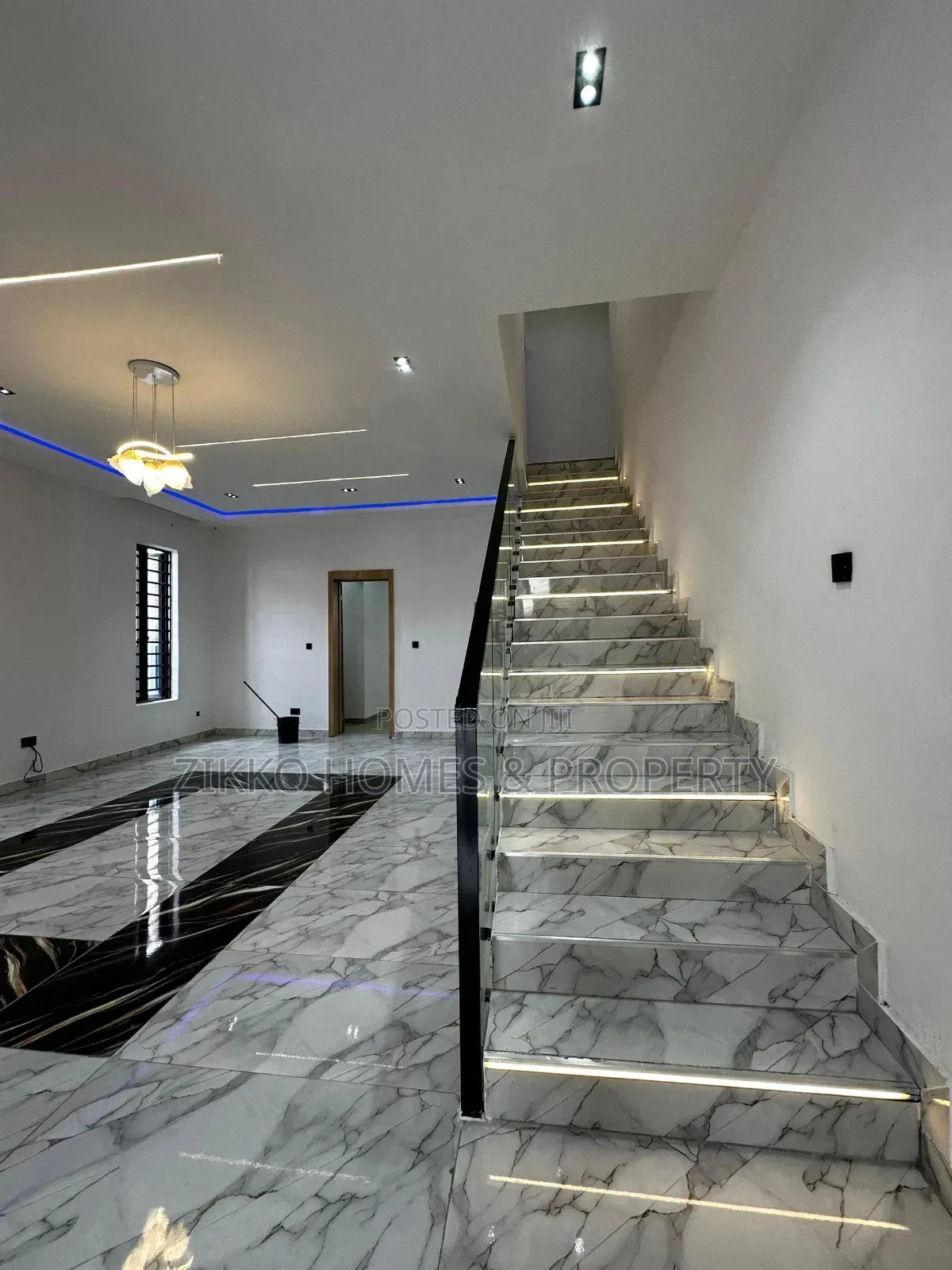 4bdrm Duplex In Ajah For Sale in Ajah