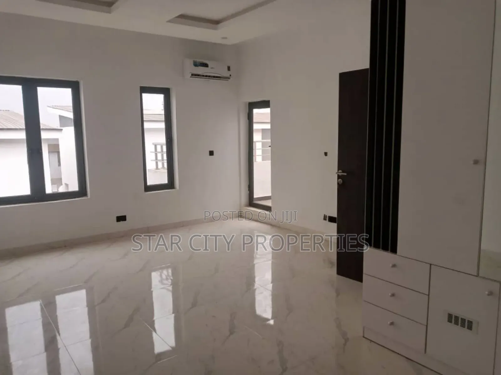 4bdrm Duplex in Estate, Oregun for rent in Oregun