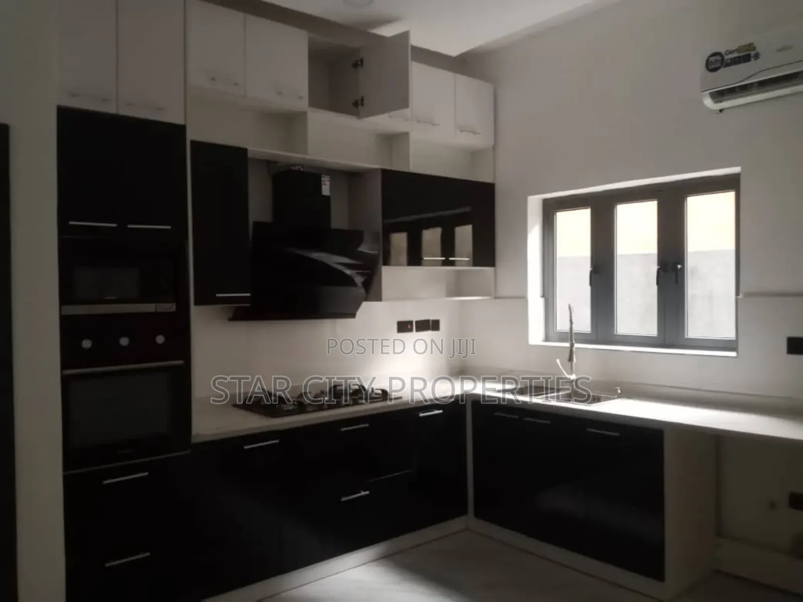 4bdrm Duplex in Estate, Oregun for rent in Oregun