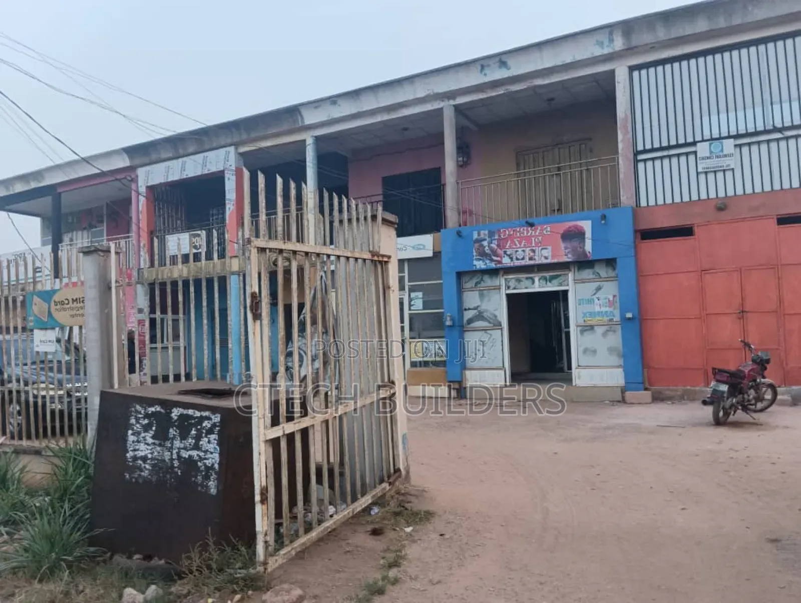 Hot Sales, Shopping Complex With Lockup Stores and Office in Benin City