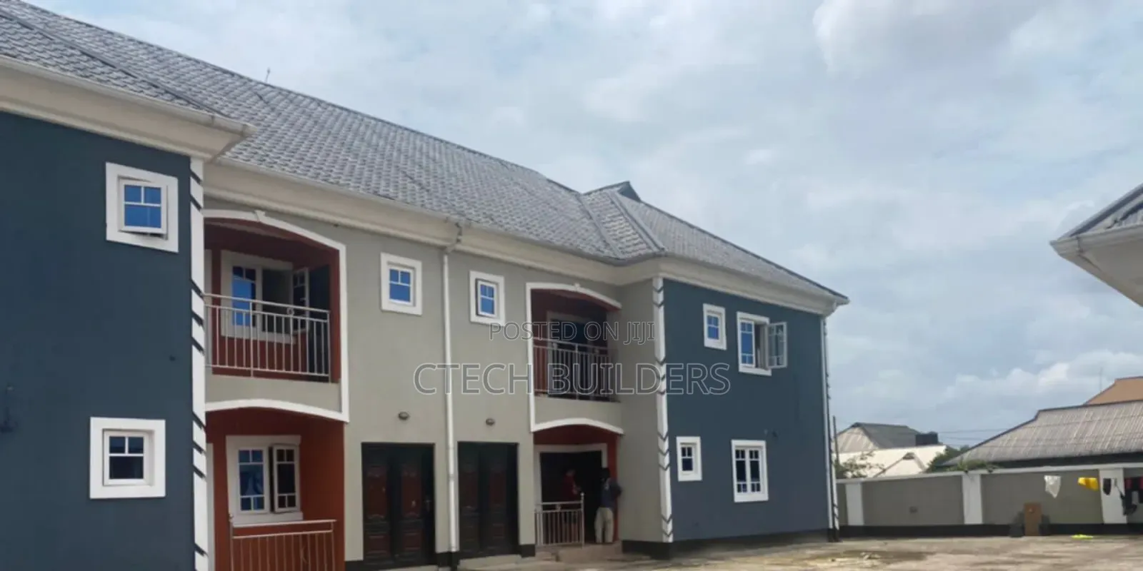 12bdrm Block of Flats in Benin City for sale in Benin City
