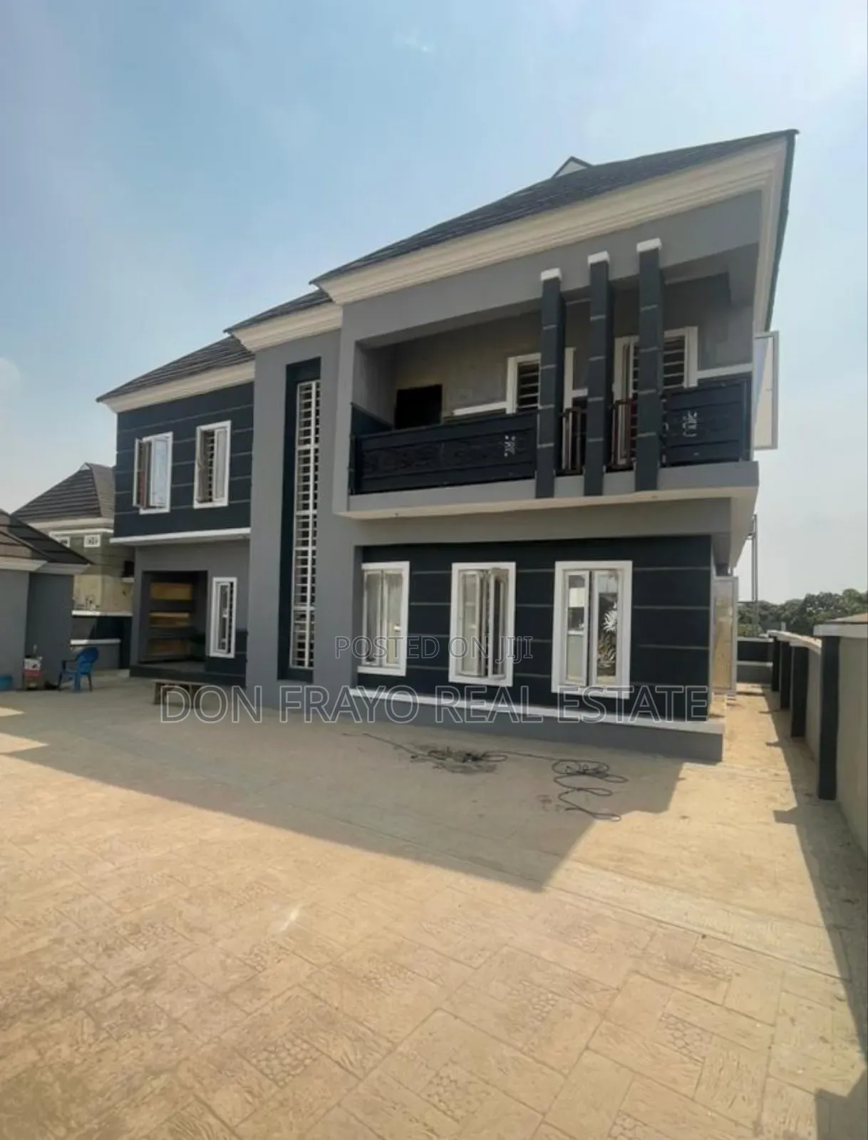 5bdrm Duplex in Air Force Estate, Akobo for sale in Akobo