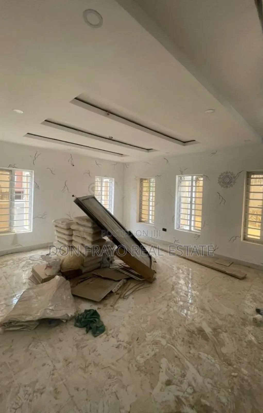 5bdrm Duplex in Air Force Estate, Akobo for sale in Akobo