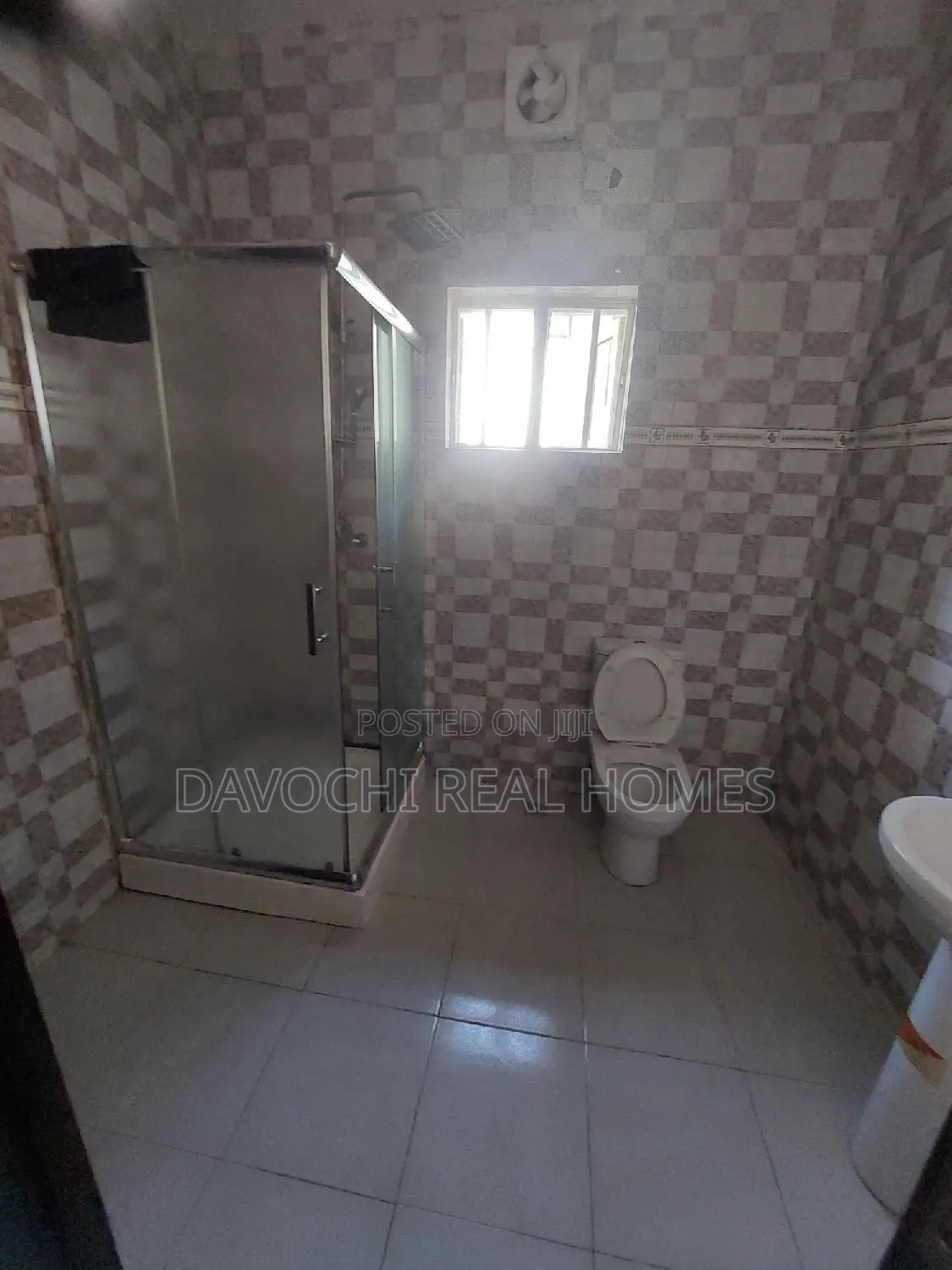 3bdrm Apartment in Chevron Second Toll for rent in Chevron