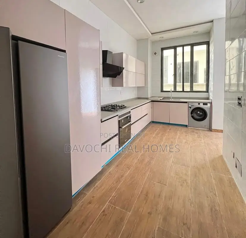 Furnished 4bdrm Duplex in Lekki Phase1 for rent in Lekki Phase 1