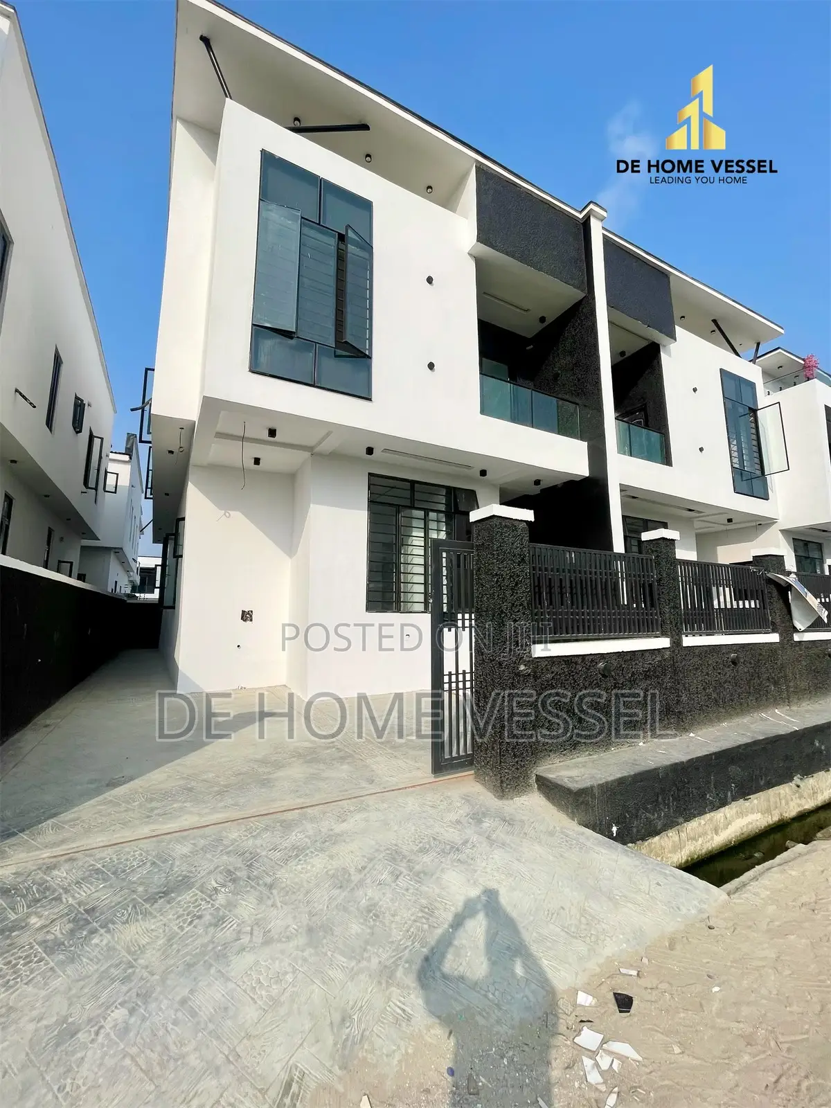 4bdrm Duplex in Ajah for sale in Ajah