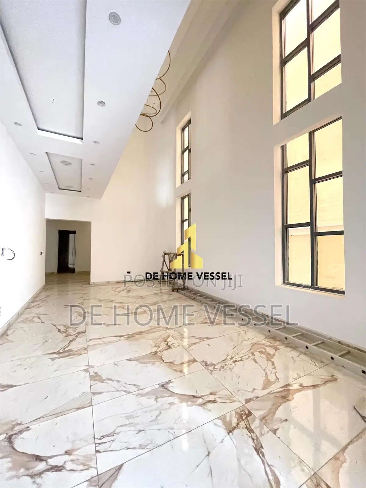 5bdrm Duplex in Lekki Phase 1 for sale in Lekki Phase 1