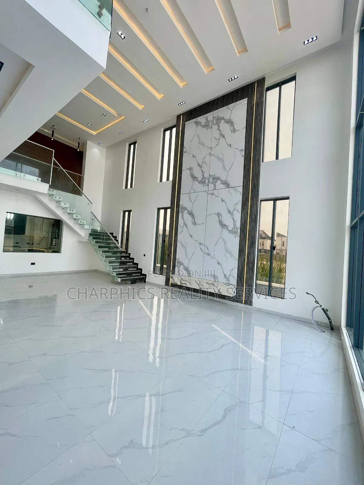 3bdrm Duplex in Lekki for sale in Lekki