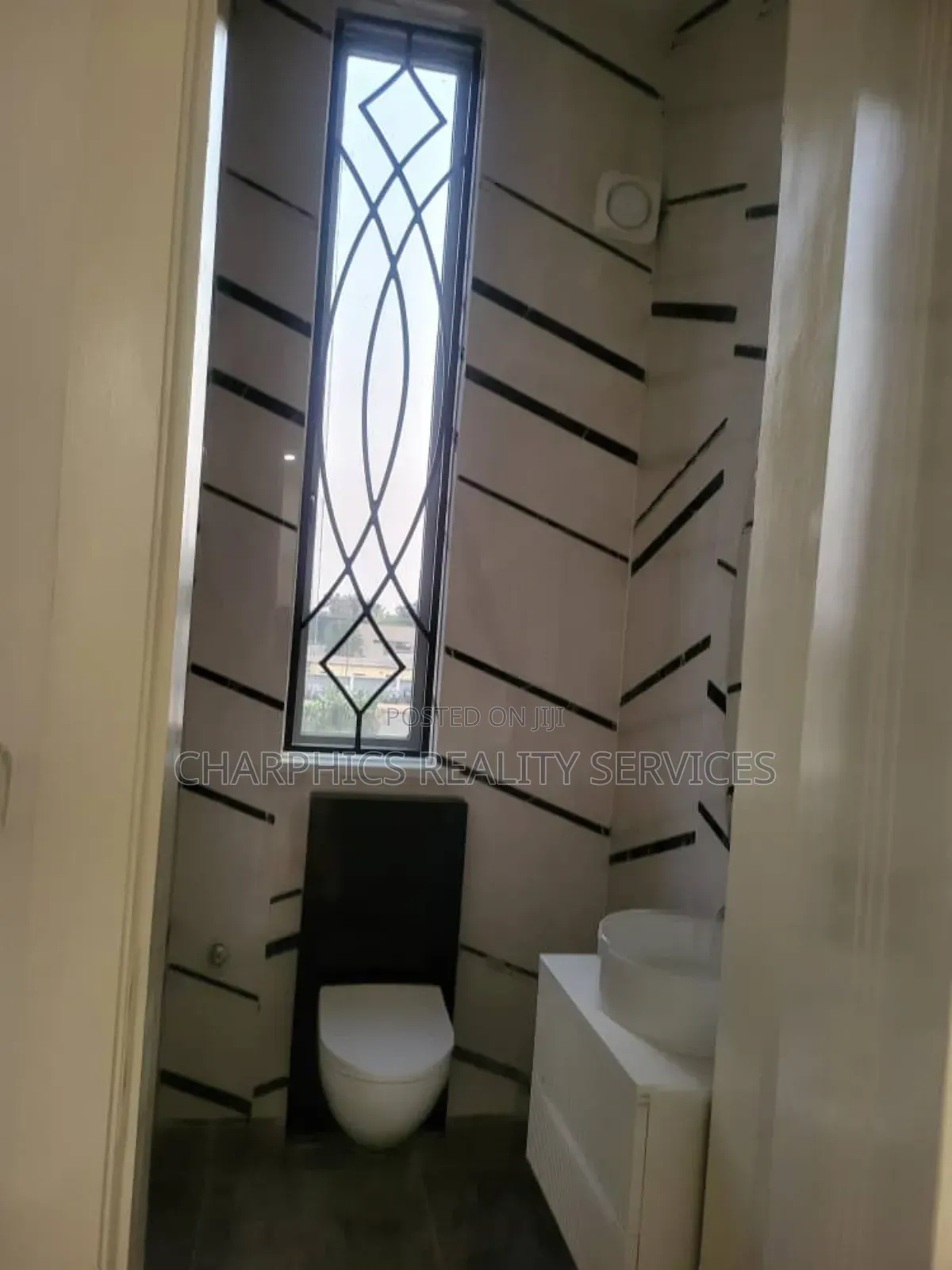 2bdrm Apartment in Ikeja GRA for rent in Ikeja GRA