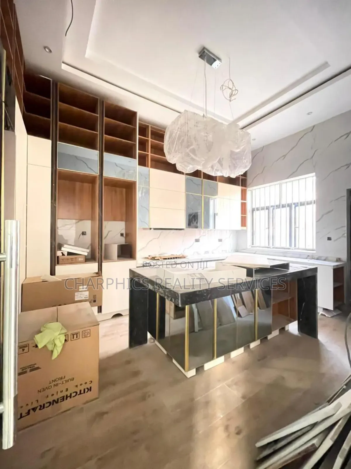 5bdrm Duplex in Lekki Phase 1 for sale in Lekki Phase 1