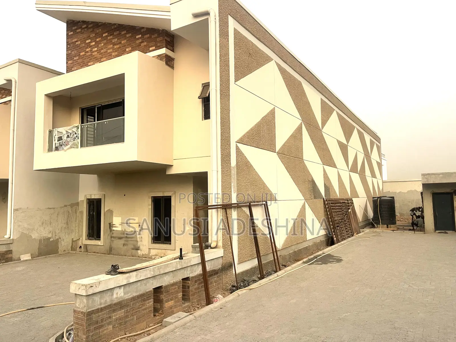 5bdrm Duplex in Jahi Gilmore Fct for sale in Jahi