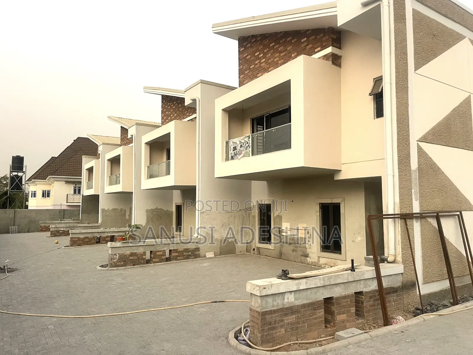 5bdrm Duplex in Jahi Gilmore Fct for sale in Jahi