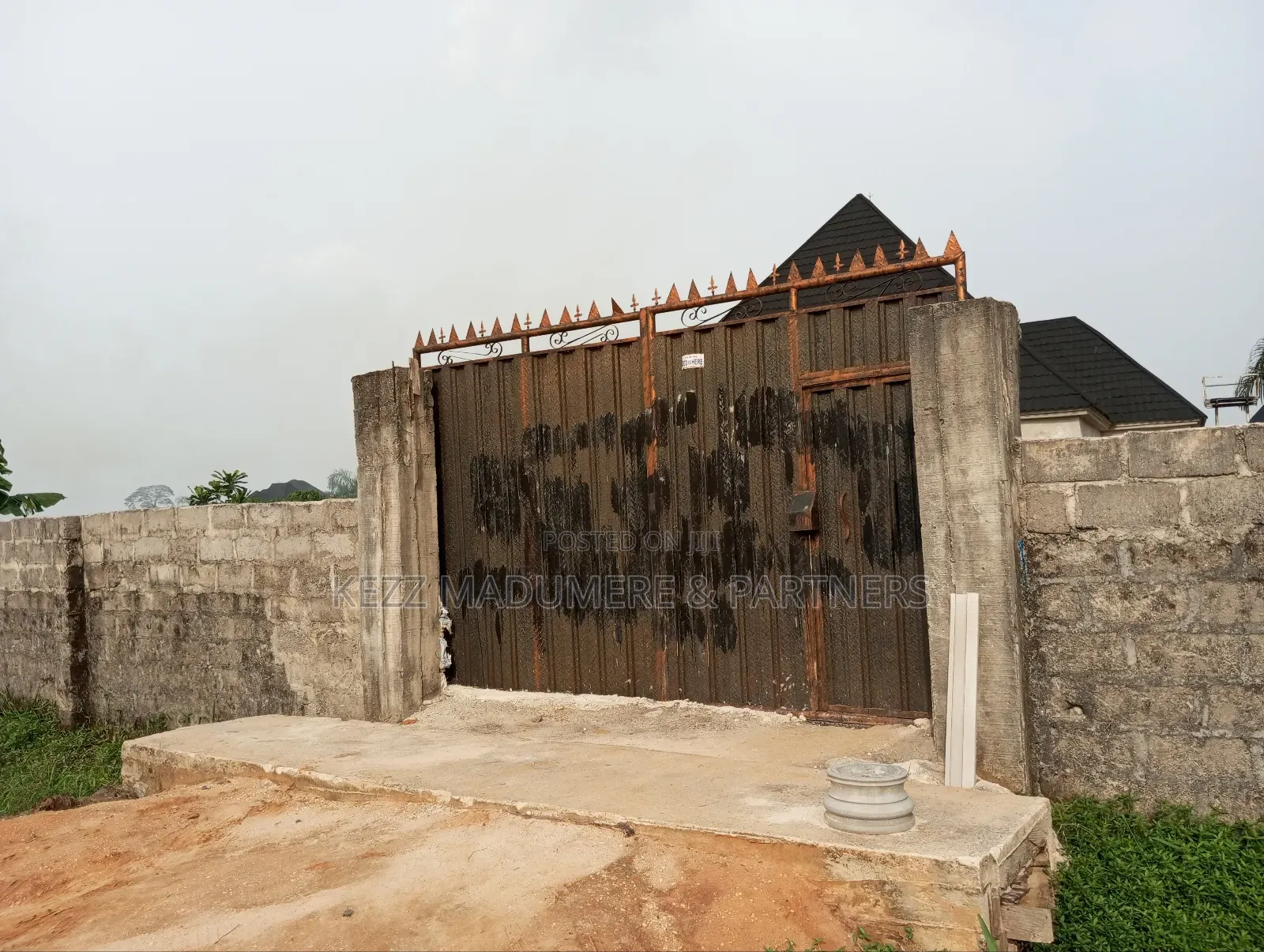 For Sale: 2 Fenced Plots ,Road 1 , Royal Est , Sars Rd , Ph in Port-Harcourt