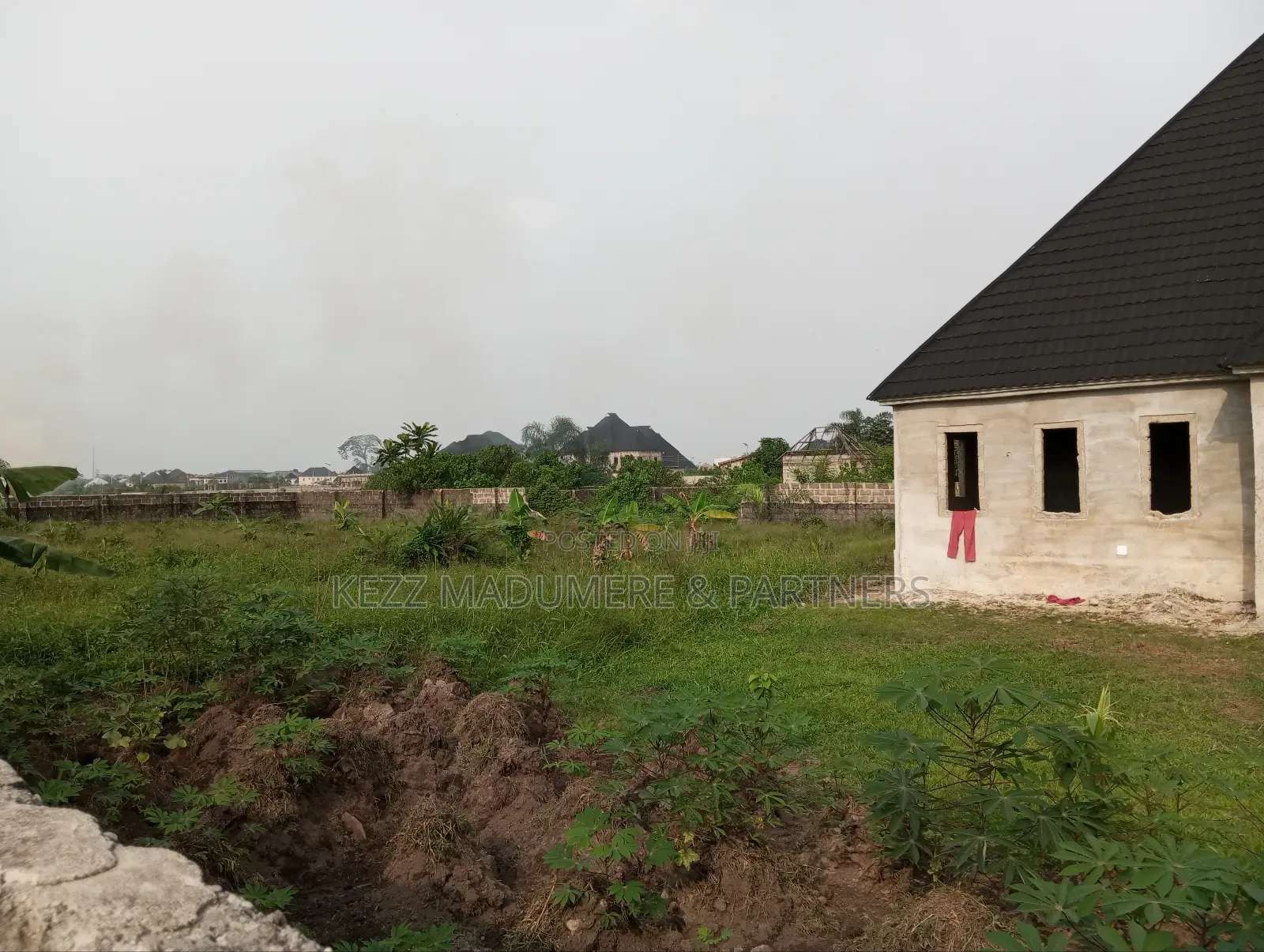 For Sale: 2 Fenced Plots ,Road 1 , Royal Est , Sars Rd , Ph in Port-Harcourt