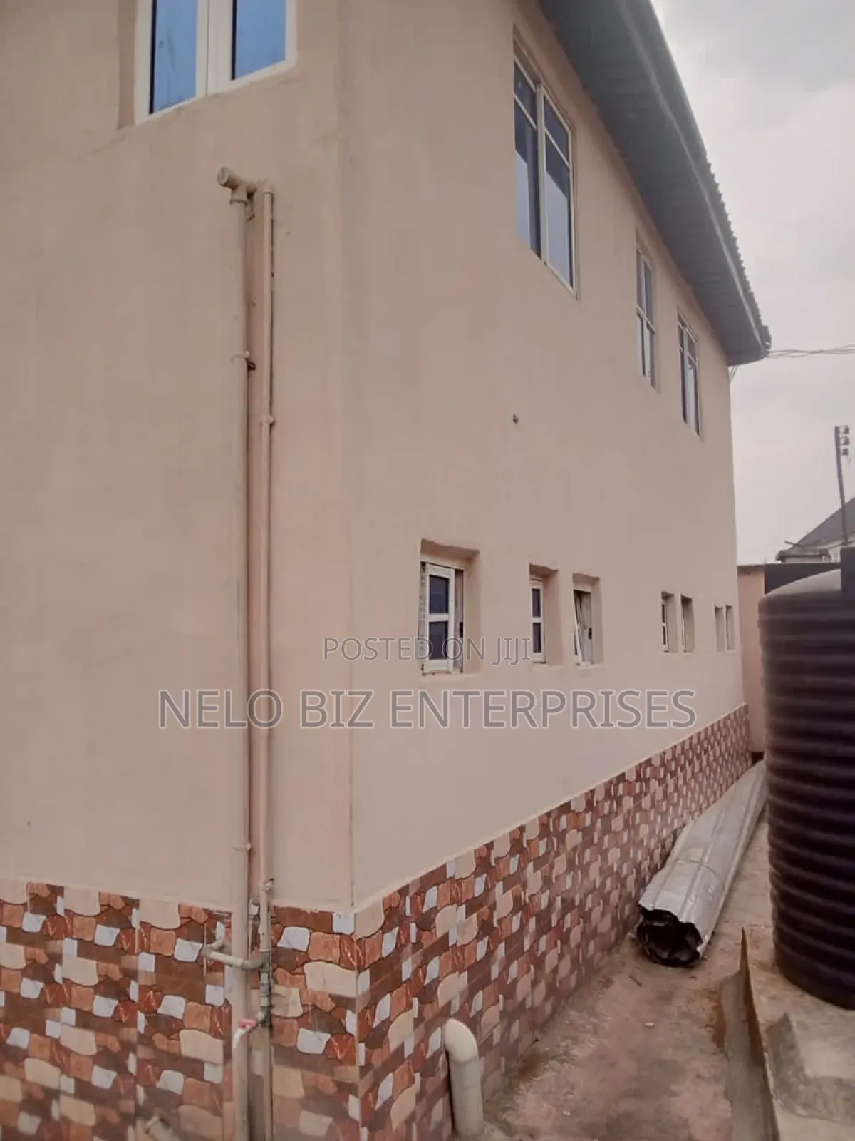 20bdrm Apartment in Owerri for sale in Owerri