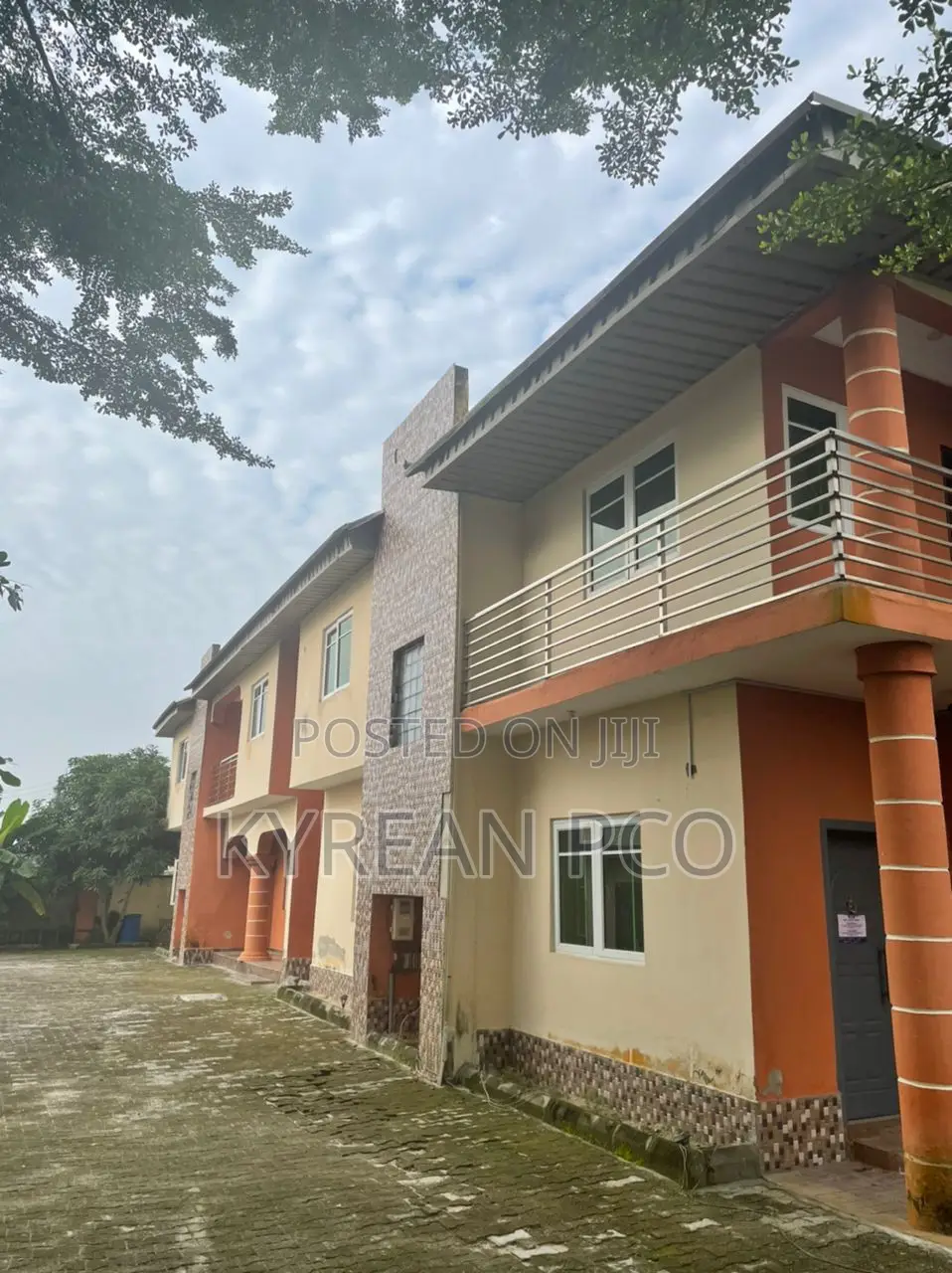 4bdrm Duplex in Ogombo for sale in Ogombo