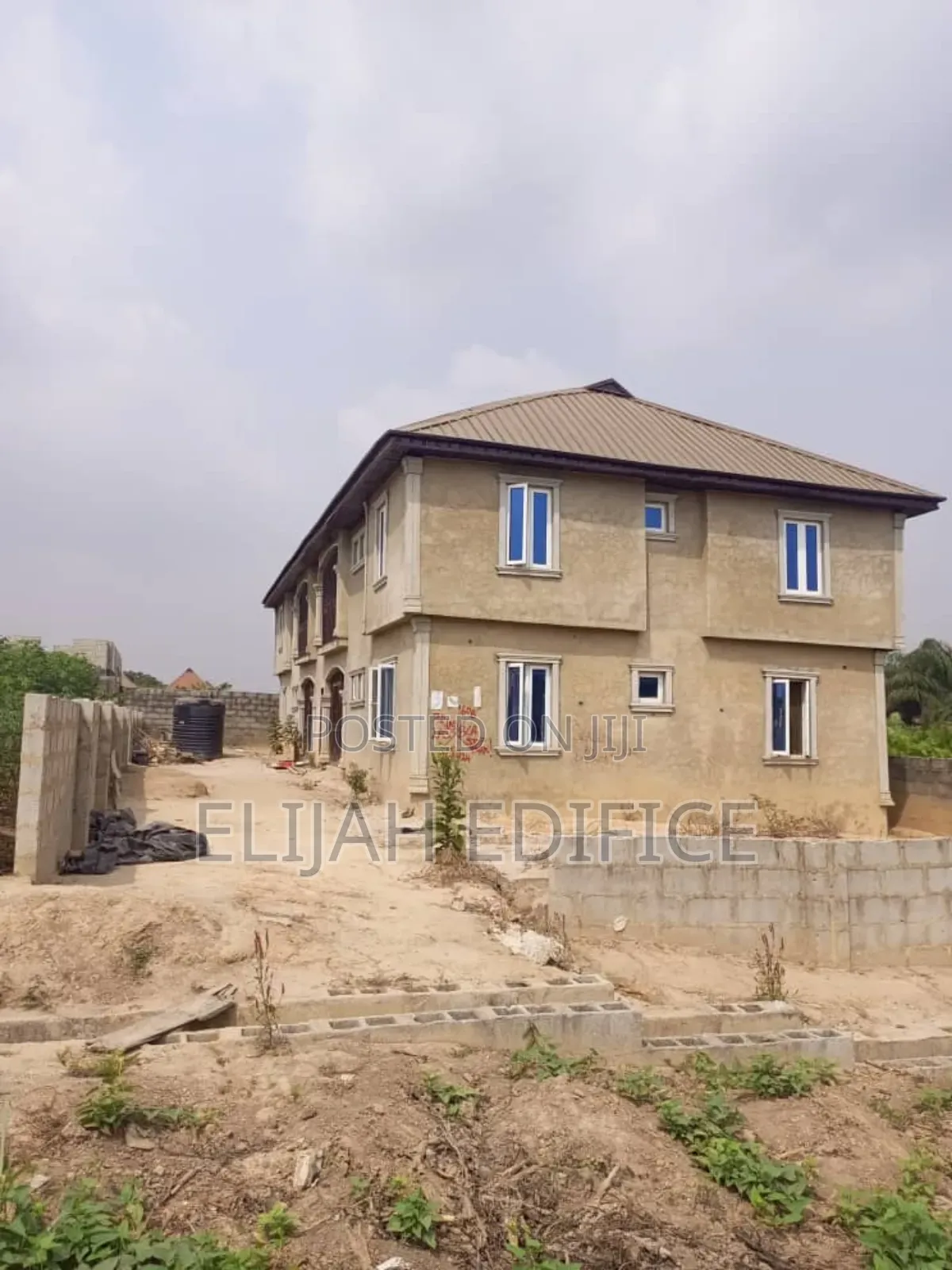 12bdrm Block of Flats in Parkview, Ikorodu for sale in Ikorodu