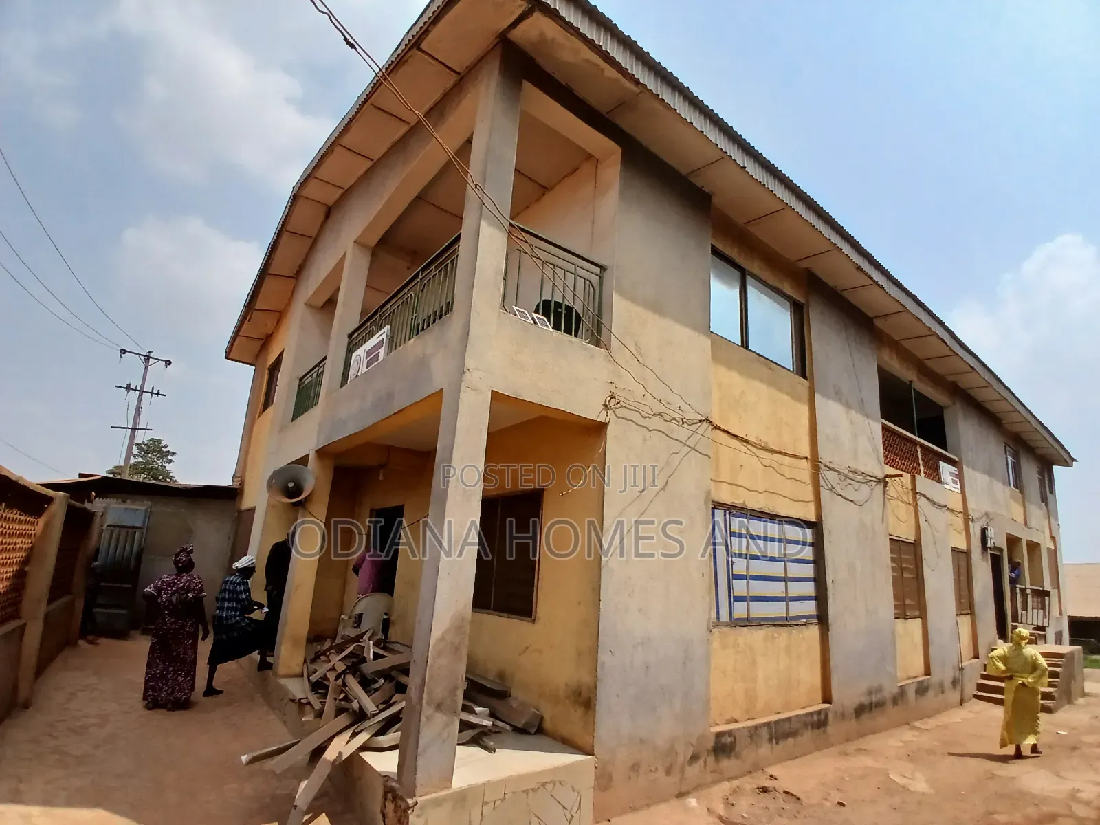 Furnished 15bdrm Block of Flats in Off Olorunsogo Road, for sale in Ibadan