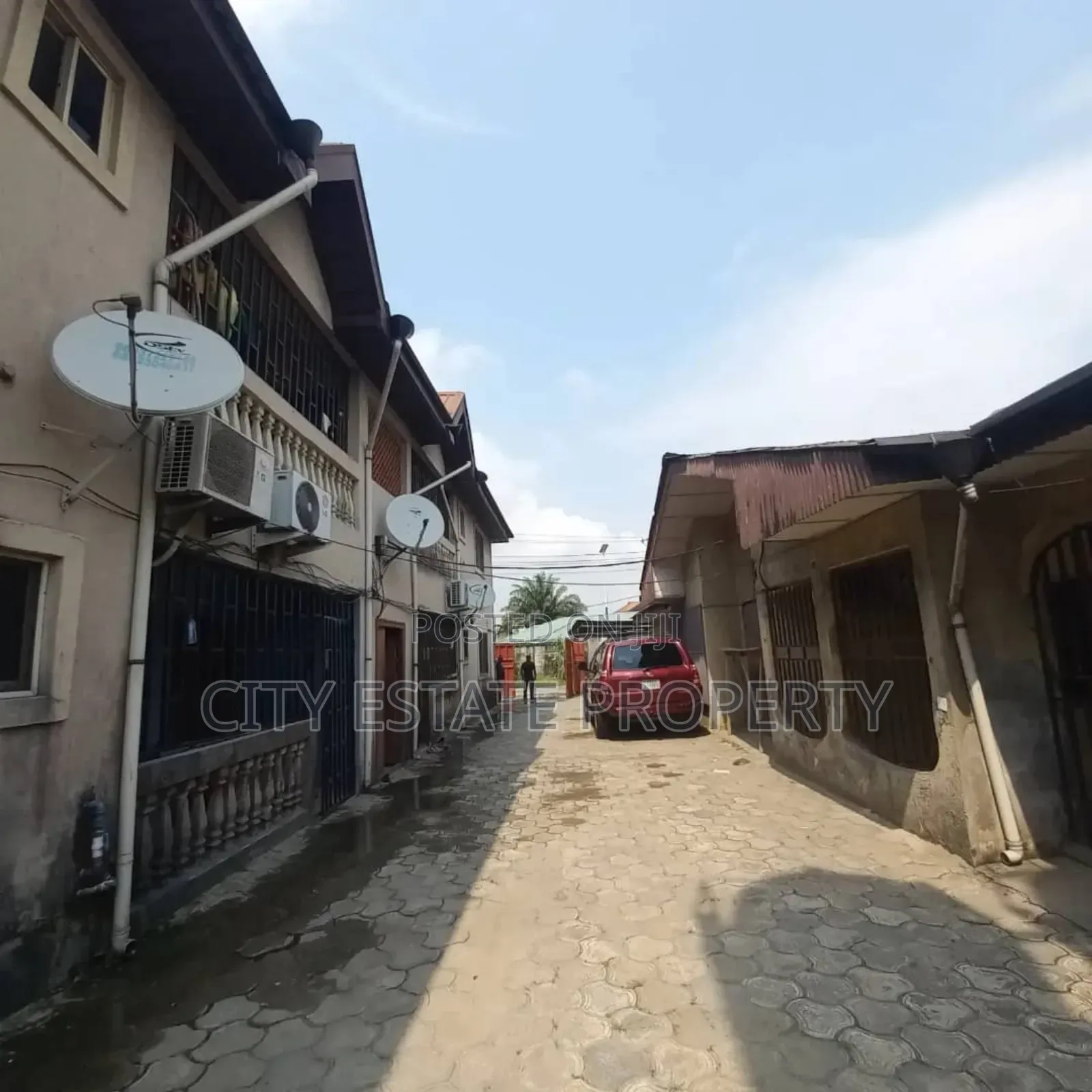 Furnished 13bdrm Block of Flats in Rumuodomaya, Port-Harcourt for sale in Port-Harcourt