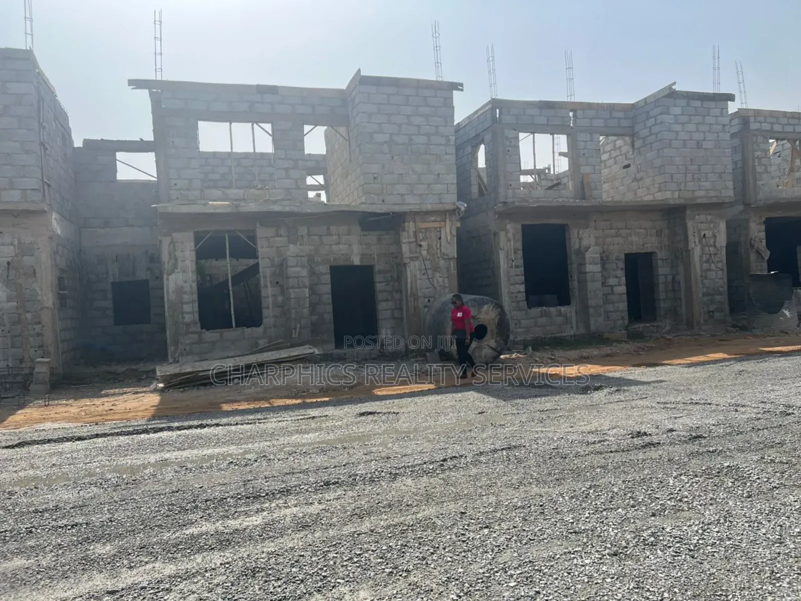 3bdrm Duplex in Kiami for sale in Kiami