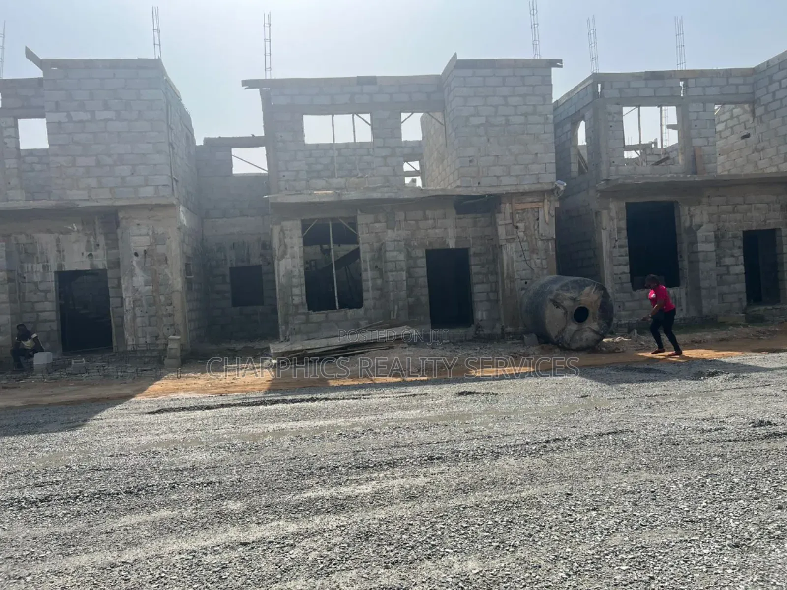 3bdrm Duplex in Kiami for sale in Kiami