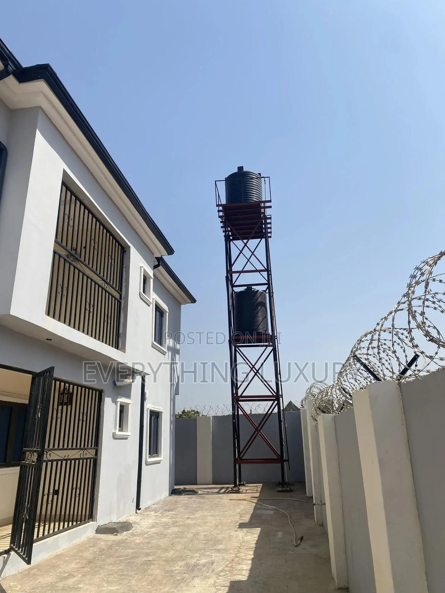 2bdrm Block of Flats in Ushafa for rent in Ushafa