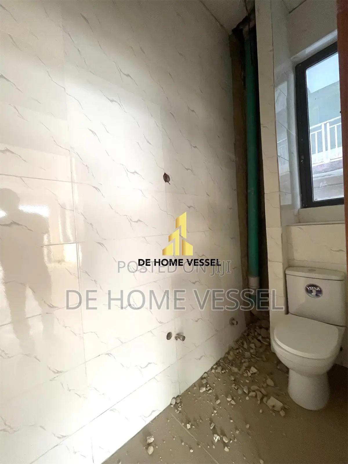 Uniquely Structured Office Spaces/Shops in Lekki Phase 1