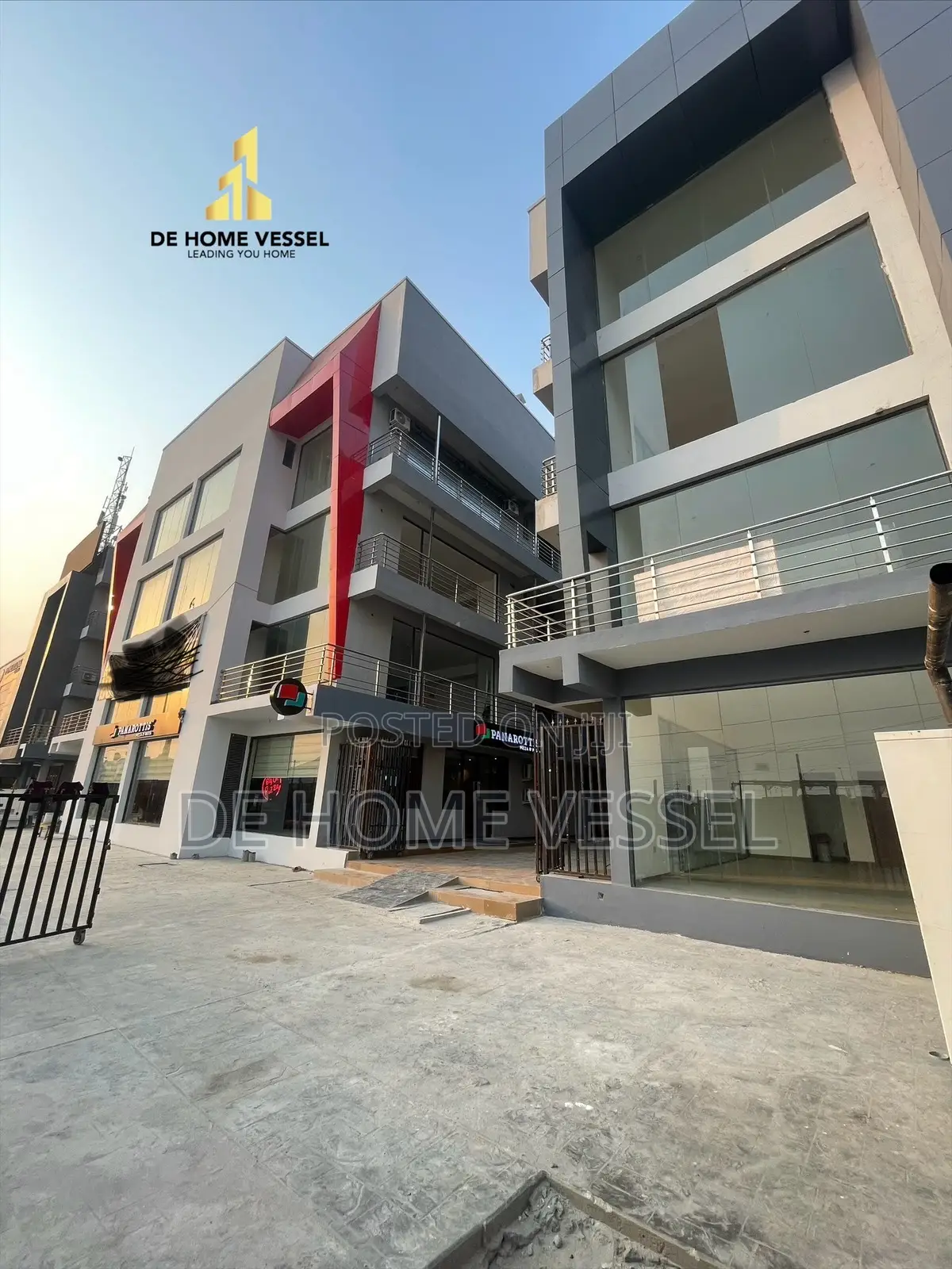 Uniquely Structured Office Spaces/Shops in Lekki Phase 1