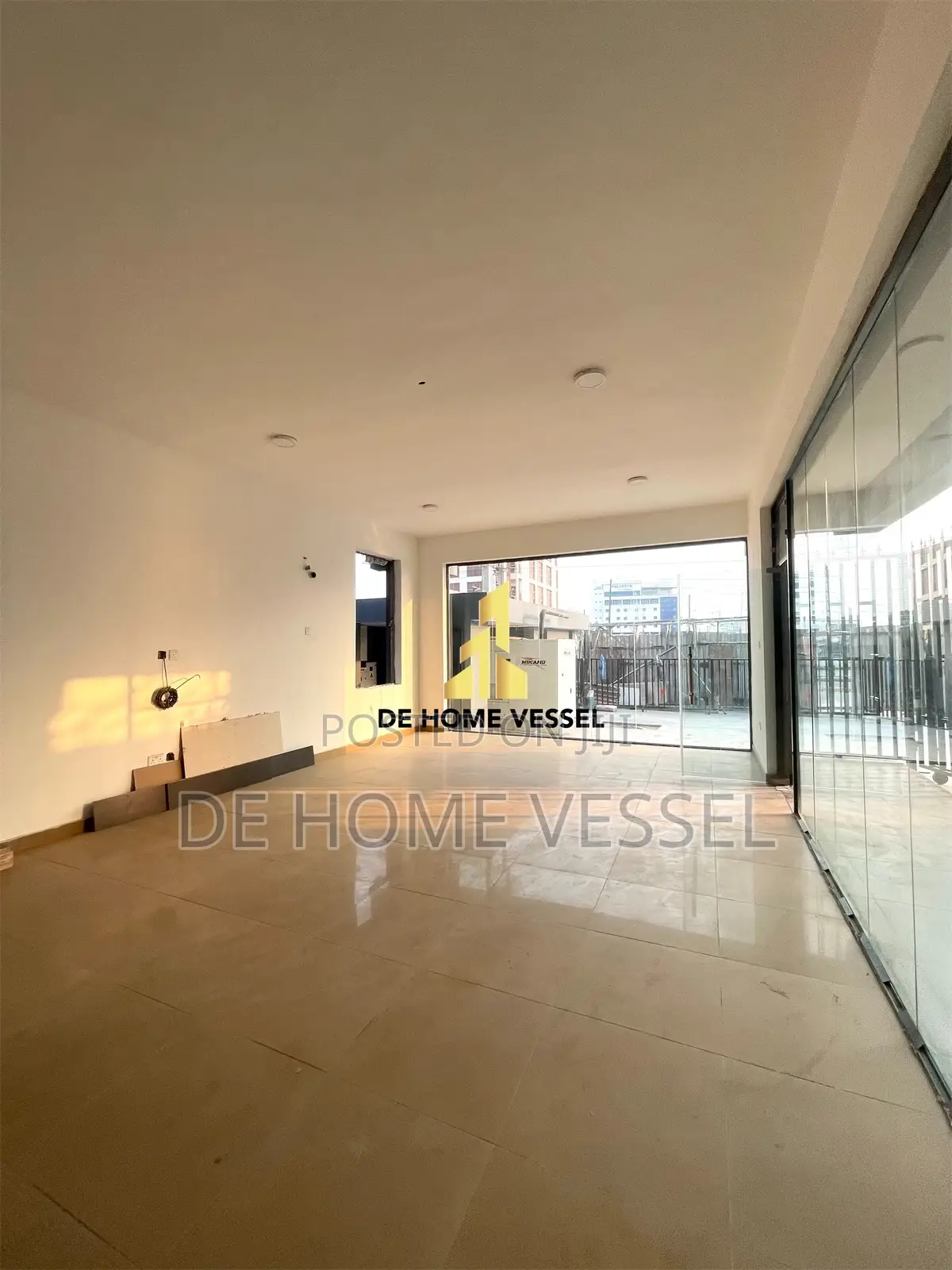 Uniquely Structured Office Spaces/Shops in Lekki Phase 1