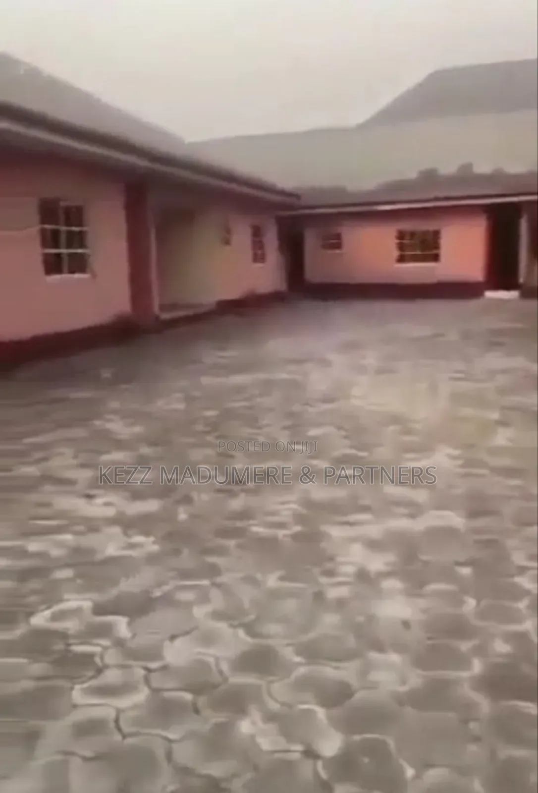 8bdrm Block of Flats in Farm Road 2 , for sale in Port-Harcourt
