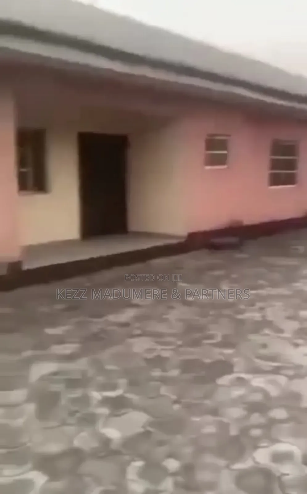 8bdrm Block of Flats in Farm Road 2 , for sale in Port-Harcourt