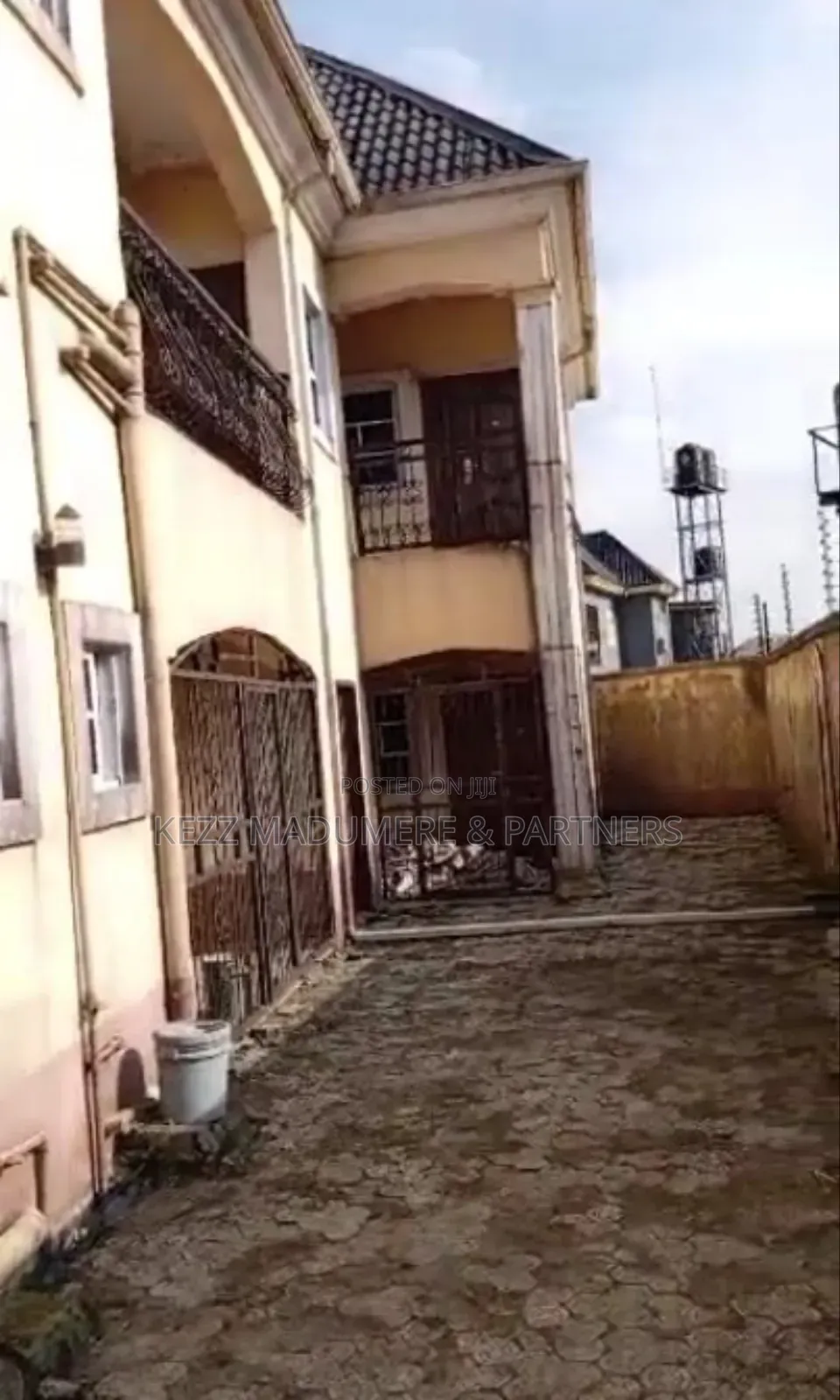 4bdrm Block of Flats in Rumuosi/ Rumuaghulu for sale in Port-Harcourt