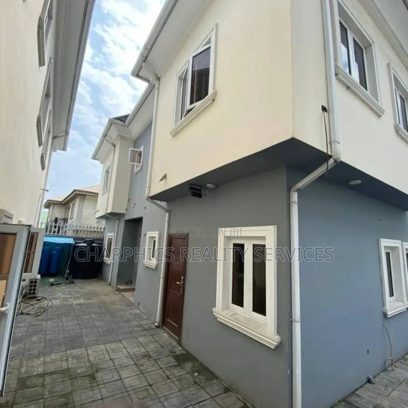 5bdrm Duplex in Ajah for sale in Ajah