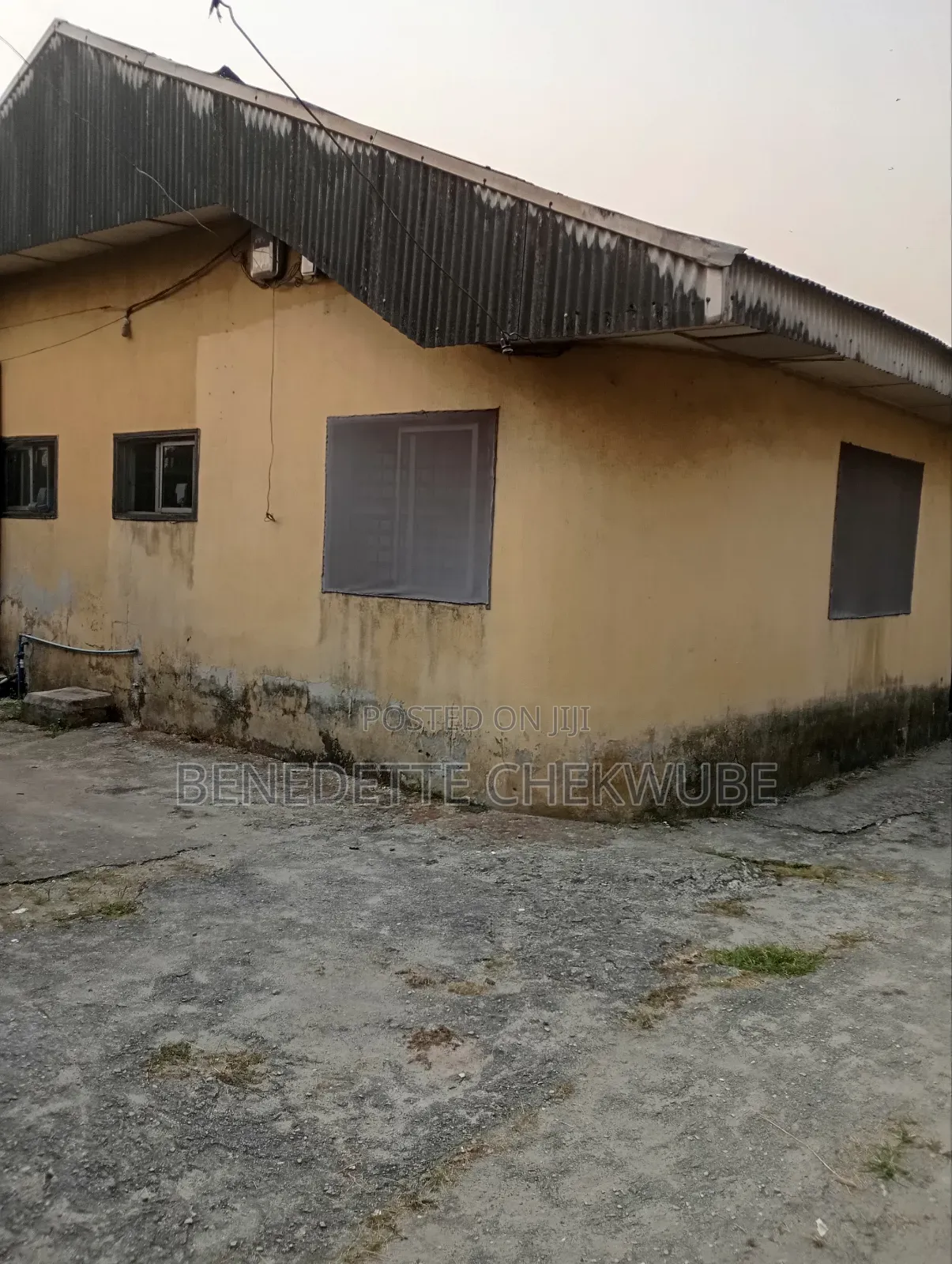 3bdrm Block of Flats in Iboloji Estate, Port-Harcourt for sale in Port-Harcourt