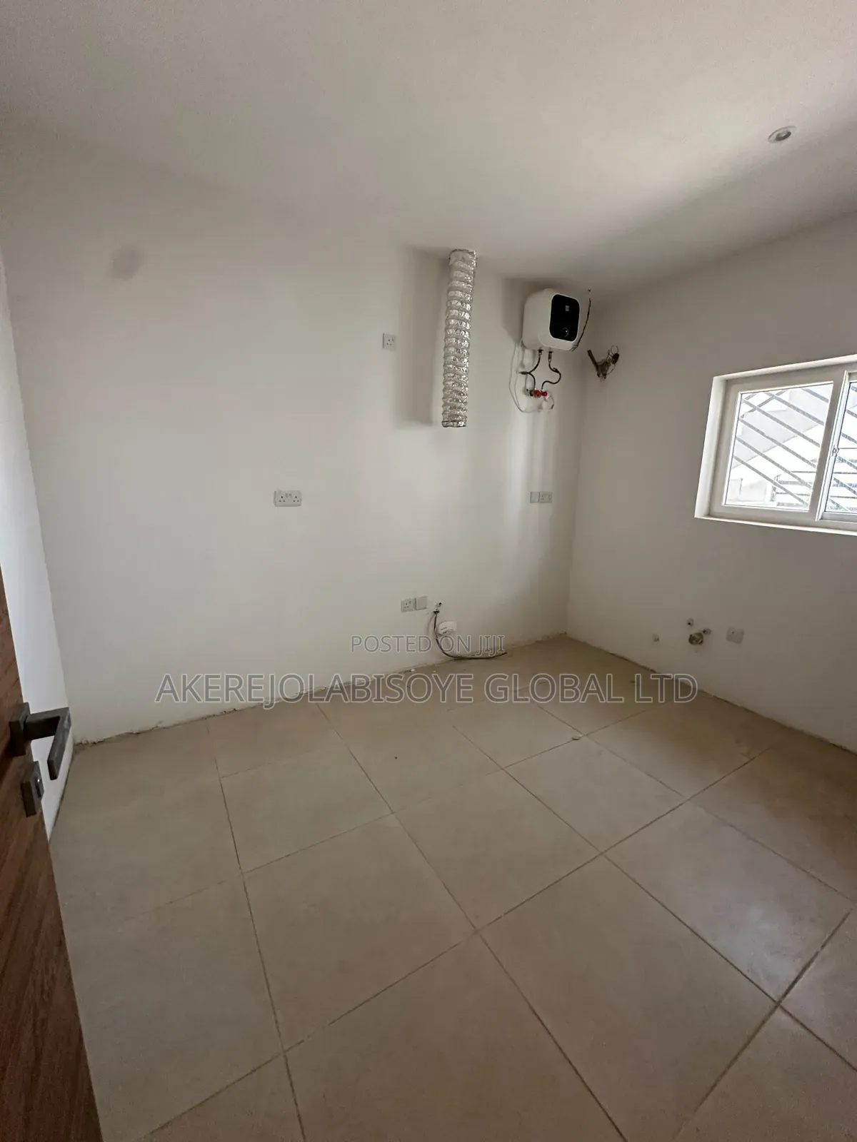 3bdrm Block of Flats in In An Estate Around for rent in Life Camp
