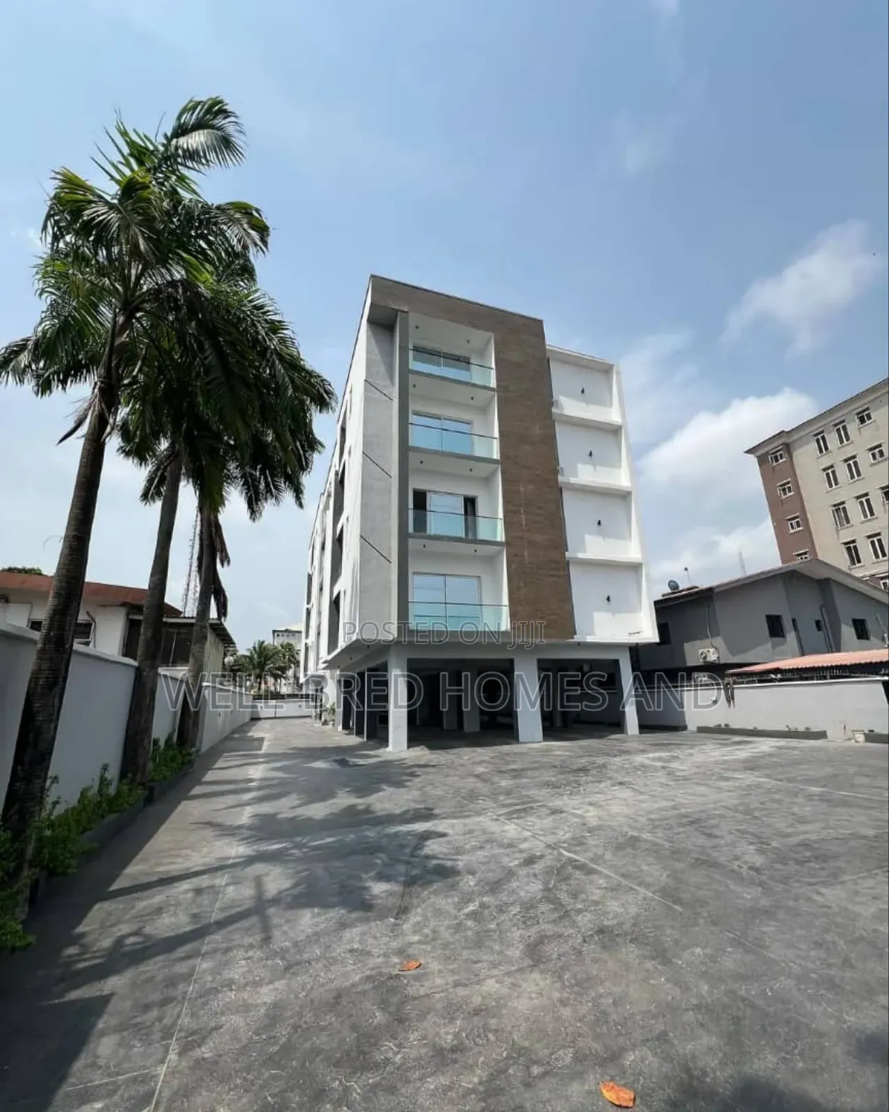 3bdrm Apartment in Victoria Island for sale in Victoria Island