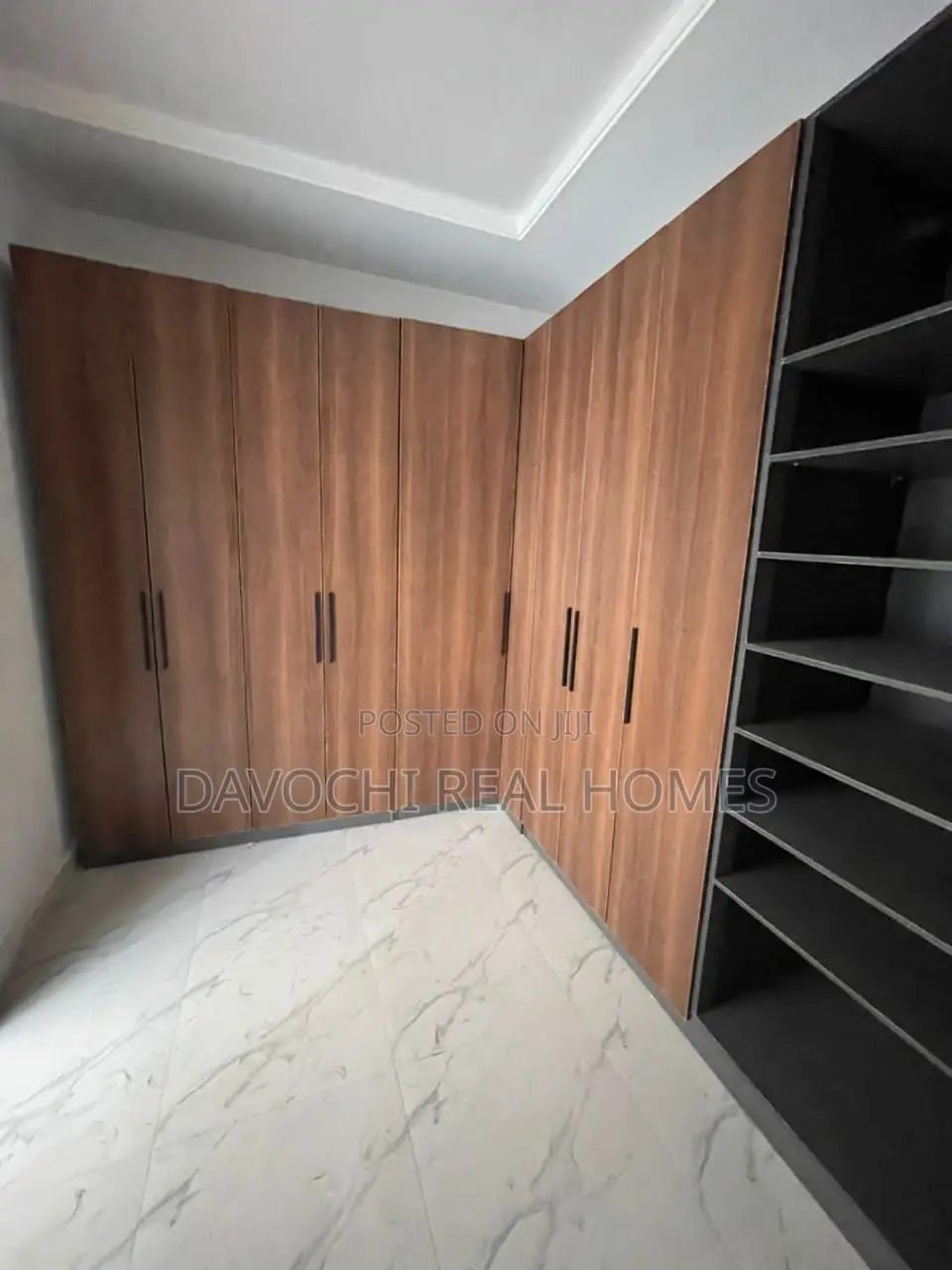 3bdrm Maisonette in Cyberville Estate, for rent in Ikate