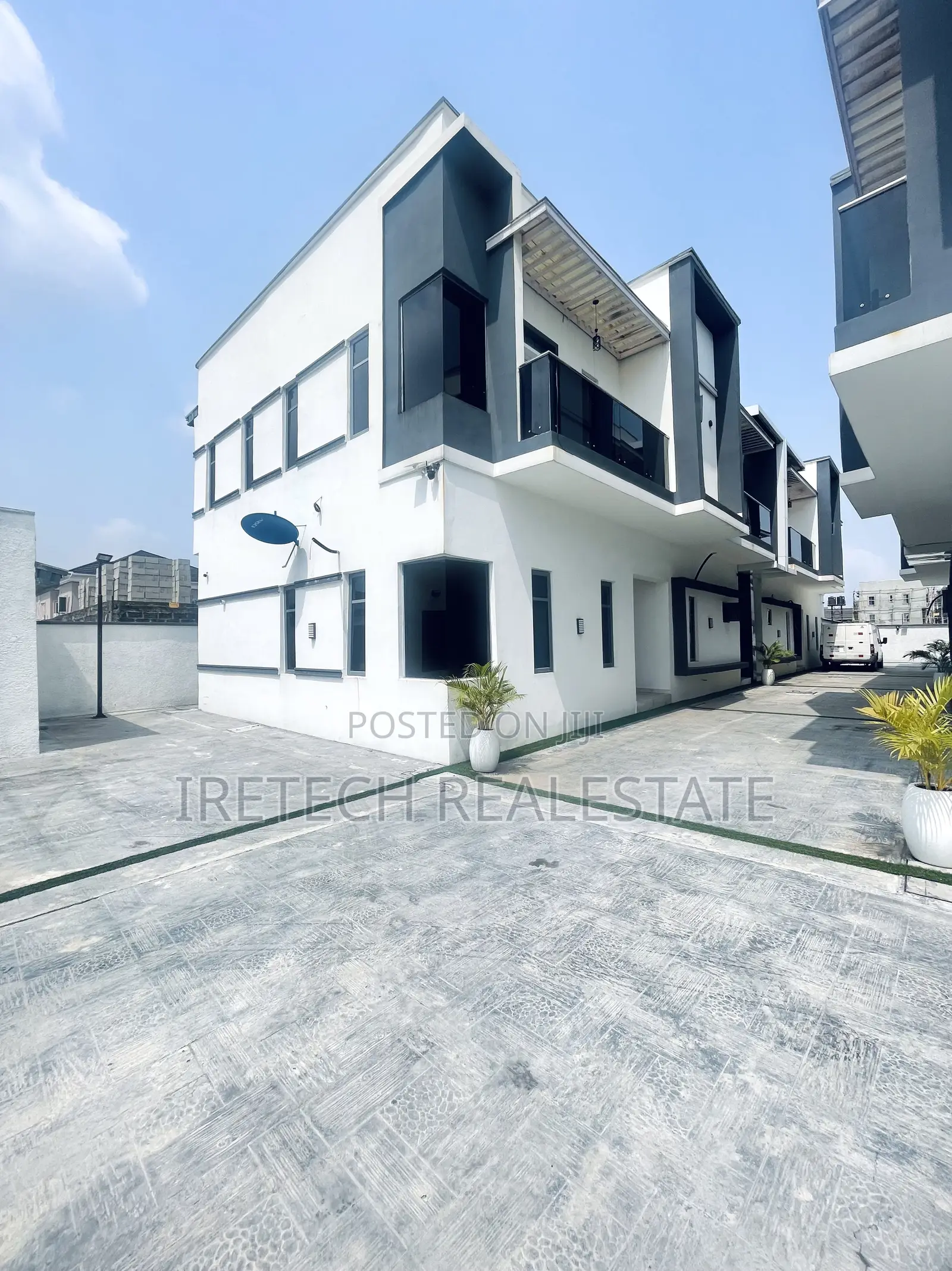 4bdrm Duplex in Ajah Lekki Scheme 2 for sale in Ajah