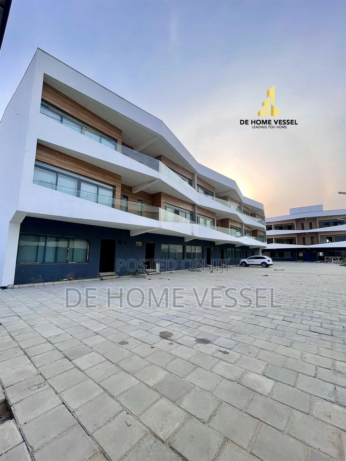 4bdrm Townhouse/Terrace in Ikate for sale in Ikate