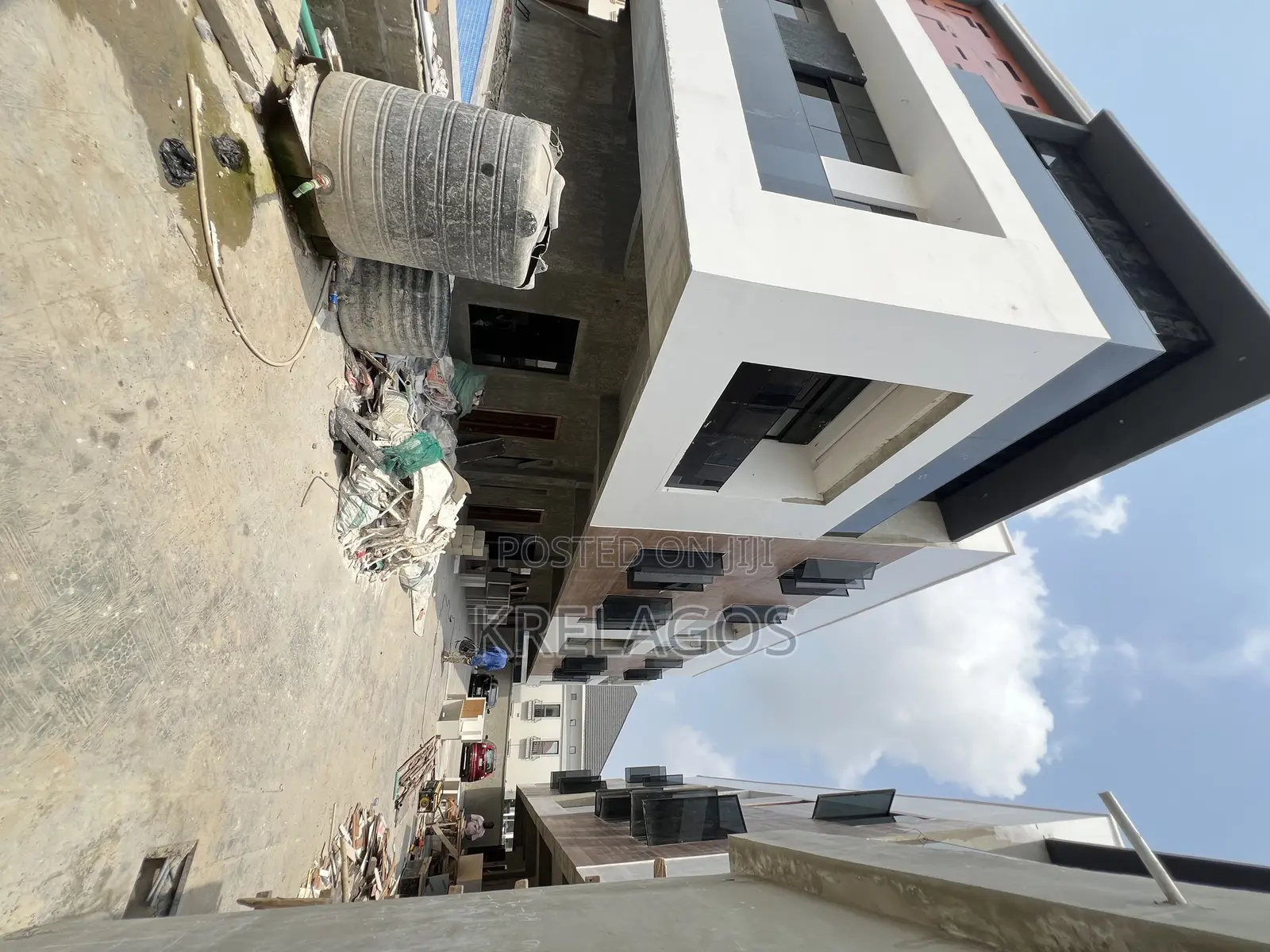 4bdrm Duplex in Lekki Phase 1 for sale in Lekki Phase 1